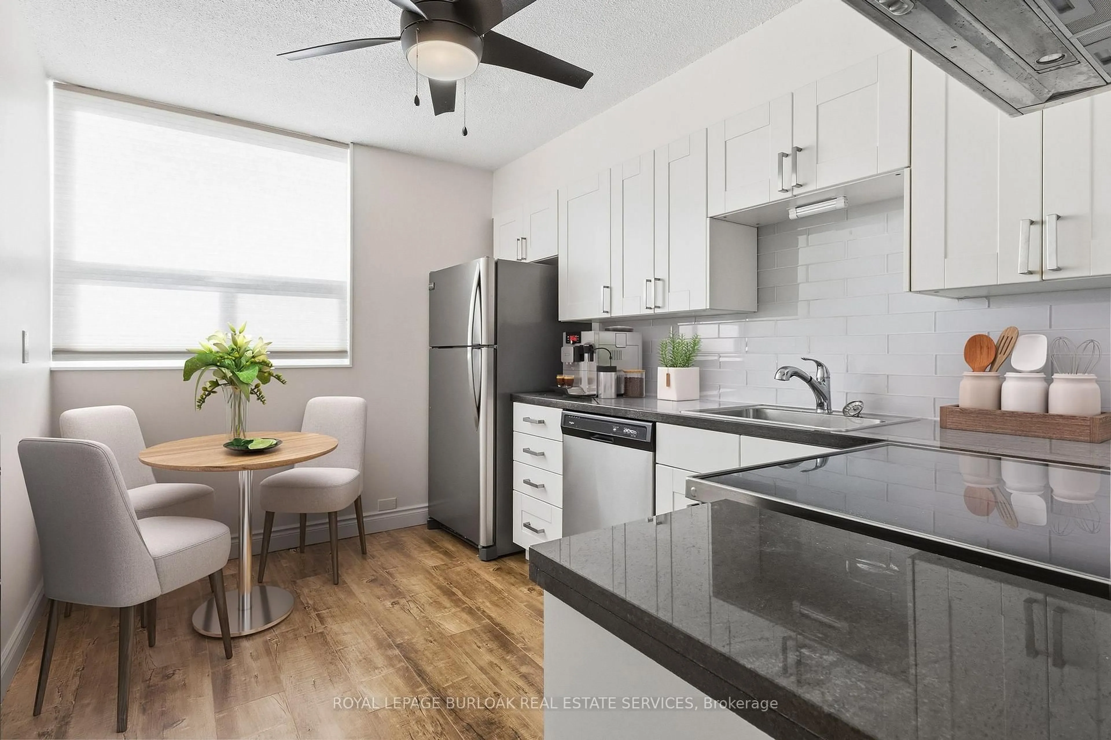 Standard kitchen, unknown for 700 Dynes Rd #616, Burlington Ontario L7N 3M2