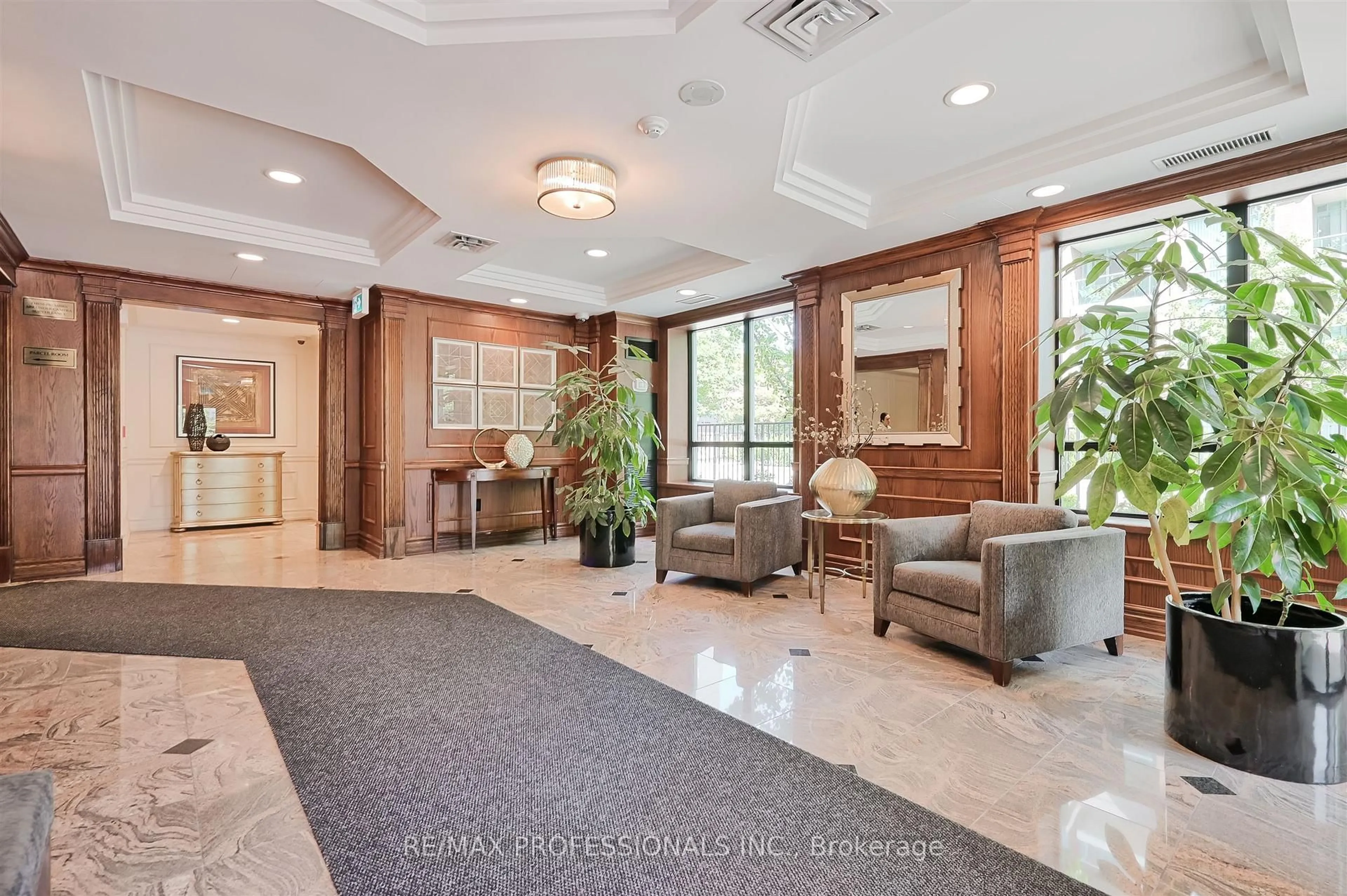 Lobby for 17 Michael Power Pl #814, Toronto Ontario M9A 5G5