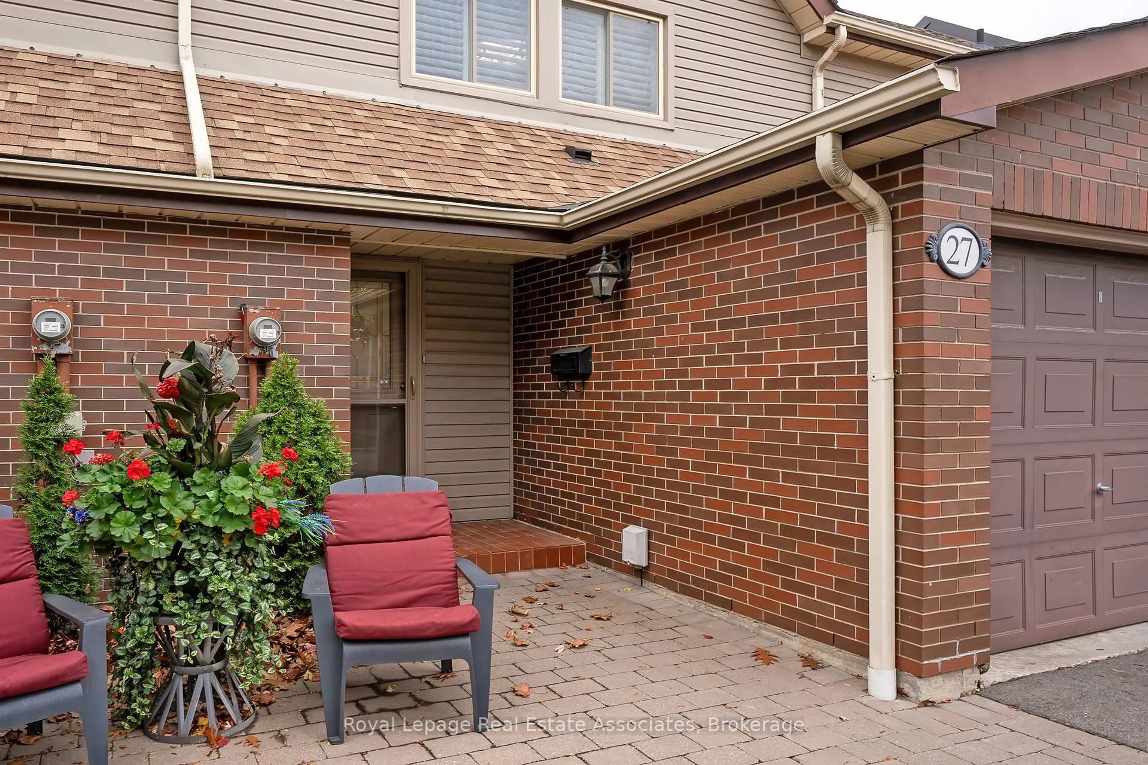 Patio, street for 2617 Windwood Dr #27, Mississauga Ontario L5N 2K6