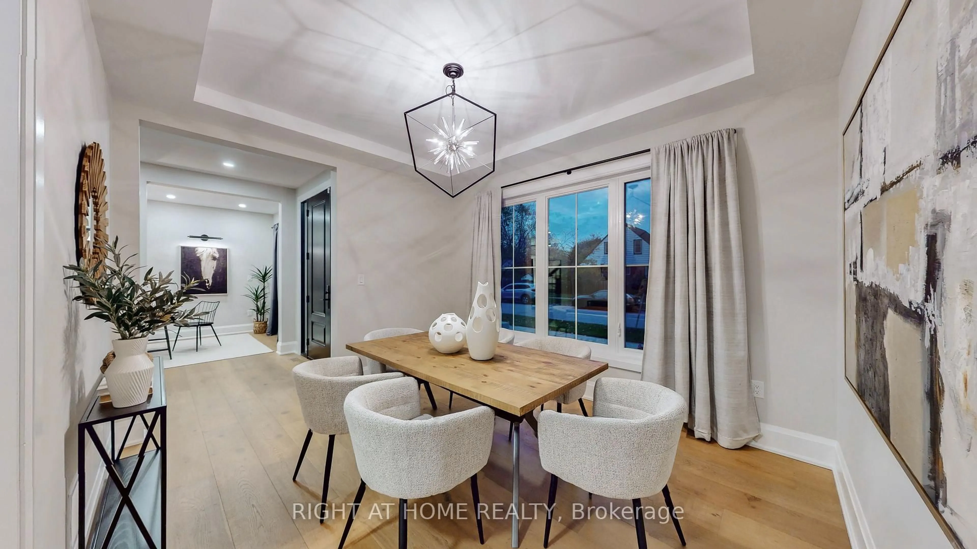 Dining room, unknown for 333 Silvana Cres, Burlington Ontario L7L 2X5