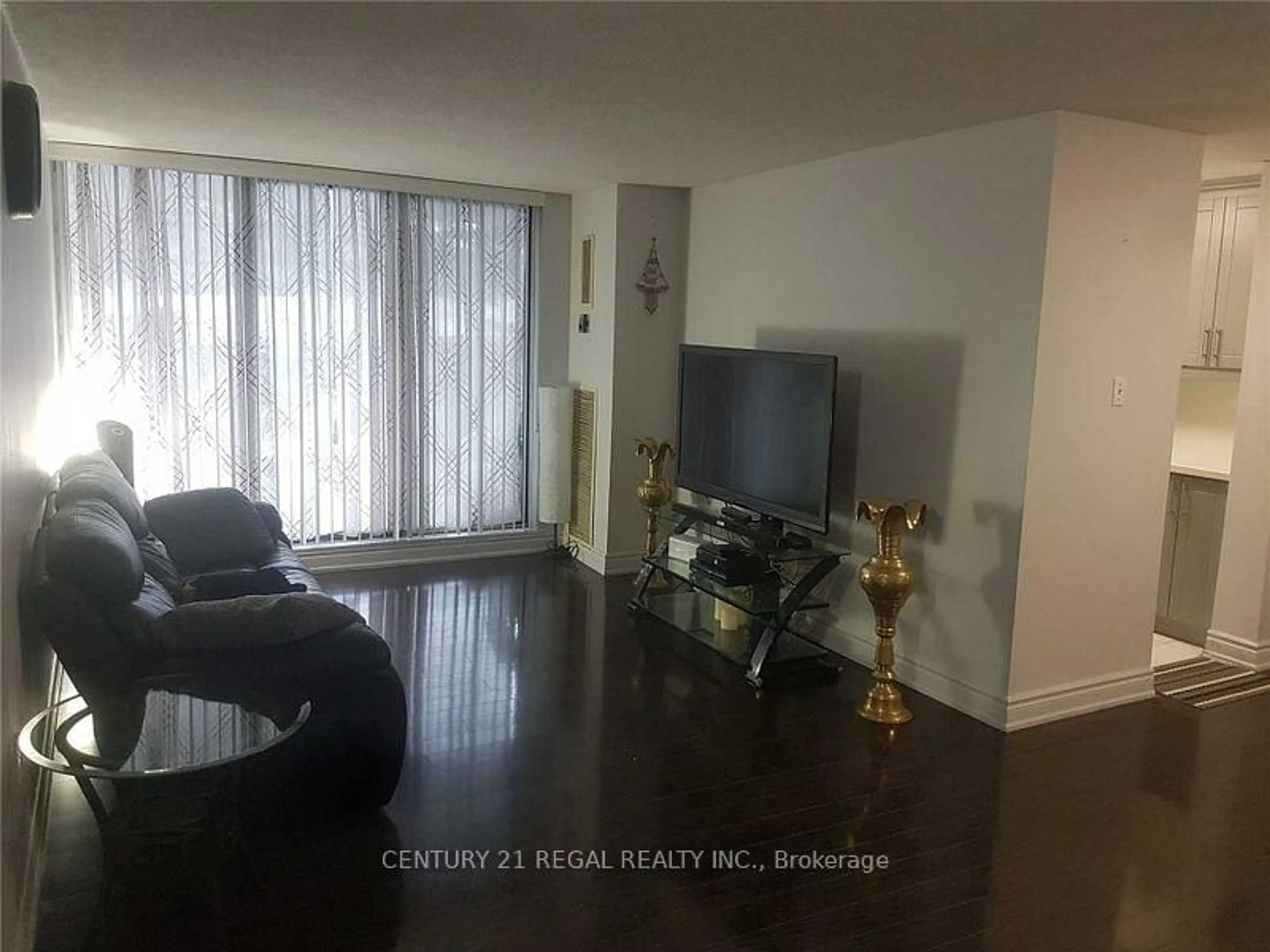 A pic of a room for 21 Knightsbridge Rd #106, Brampton Ontario L6T 3Y1