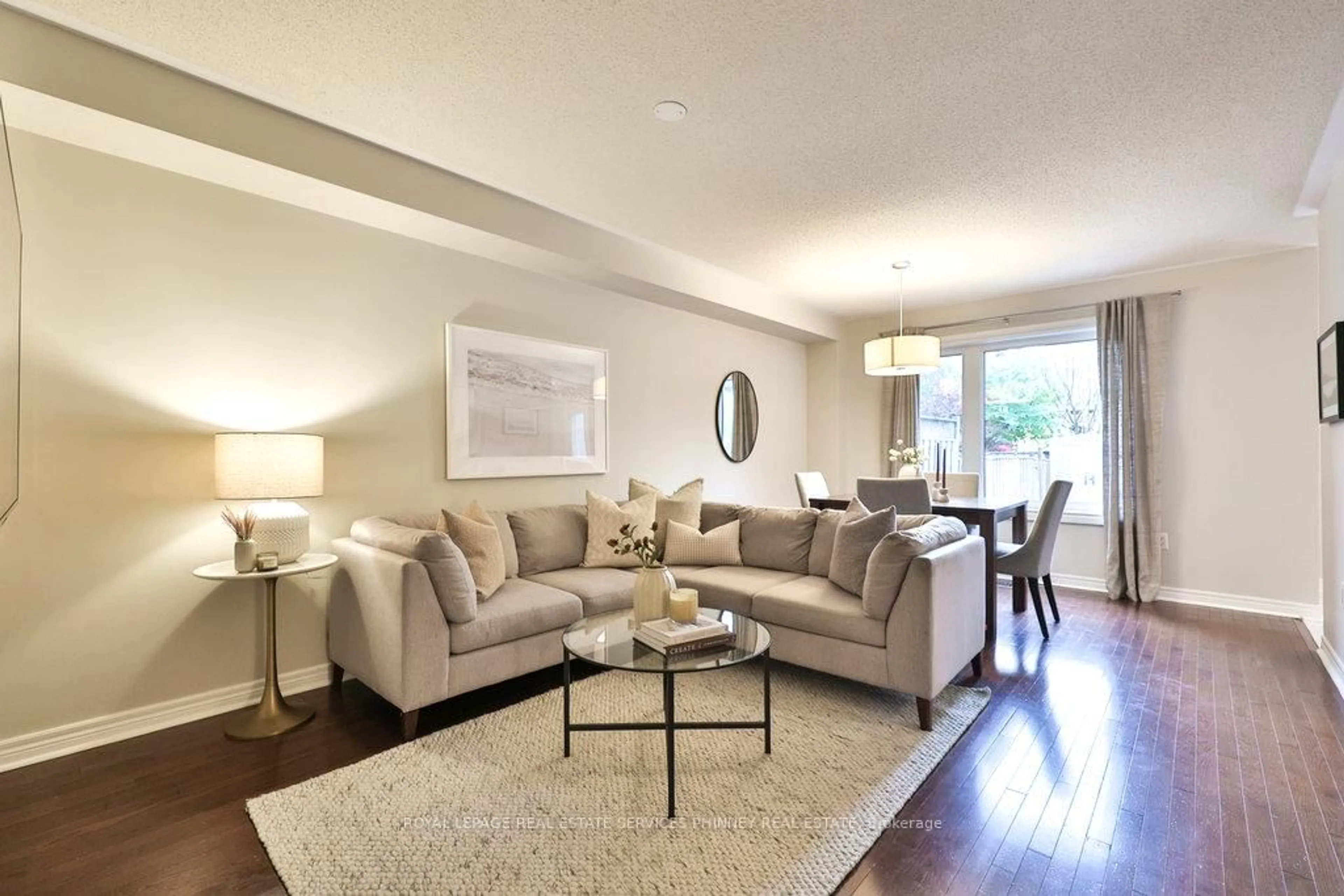 Living room with furniture, unknown for 2247 Hummingbird Way, Oakville Ontario L6M 3Z7