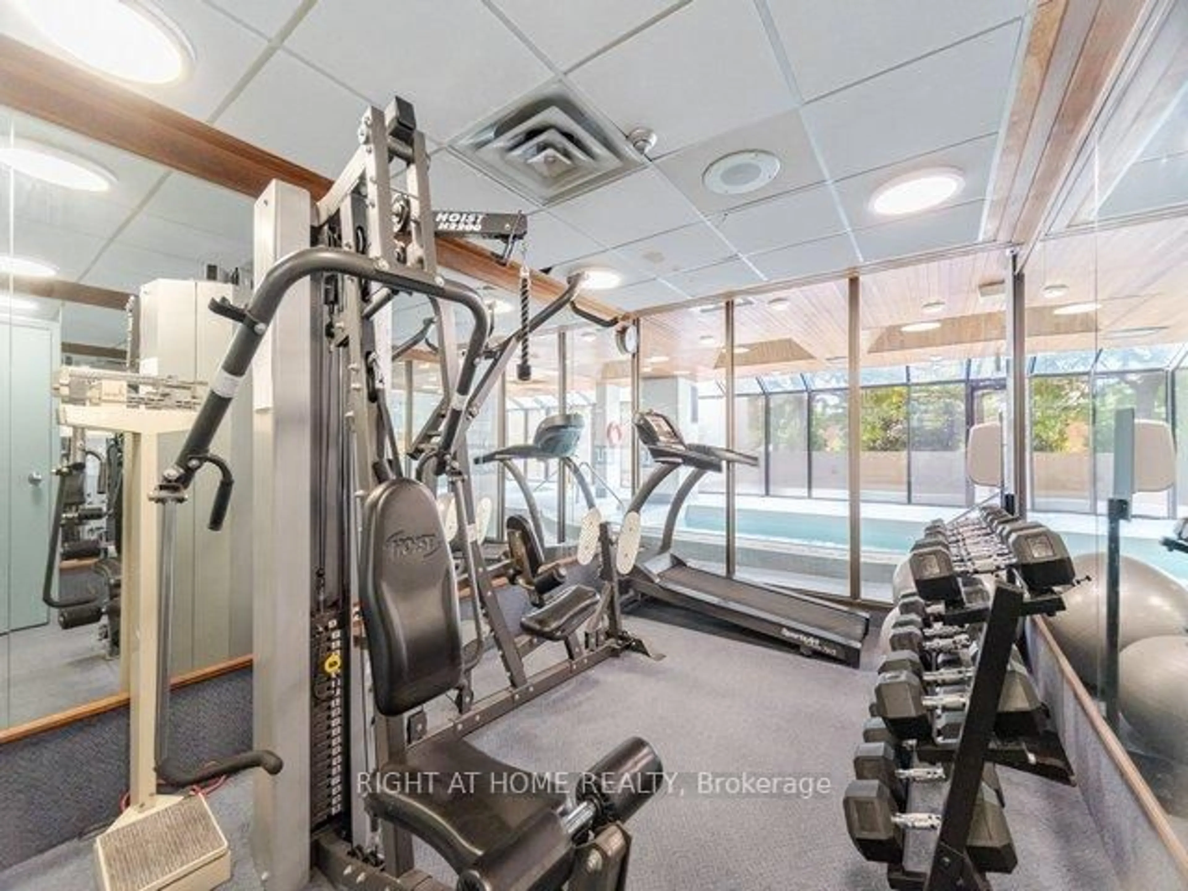 Gym or fitness room for 1360 Rathburn Rd #208, Mississauga Ontario L4W 4H4