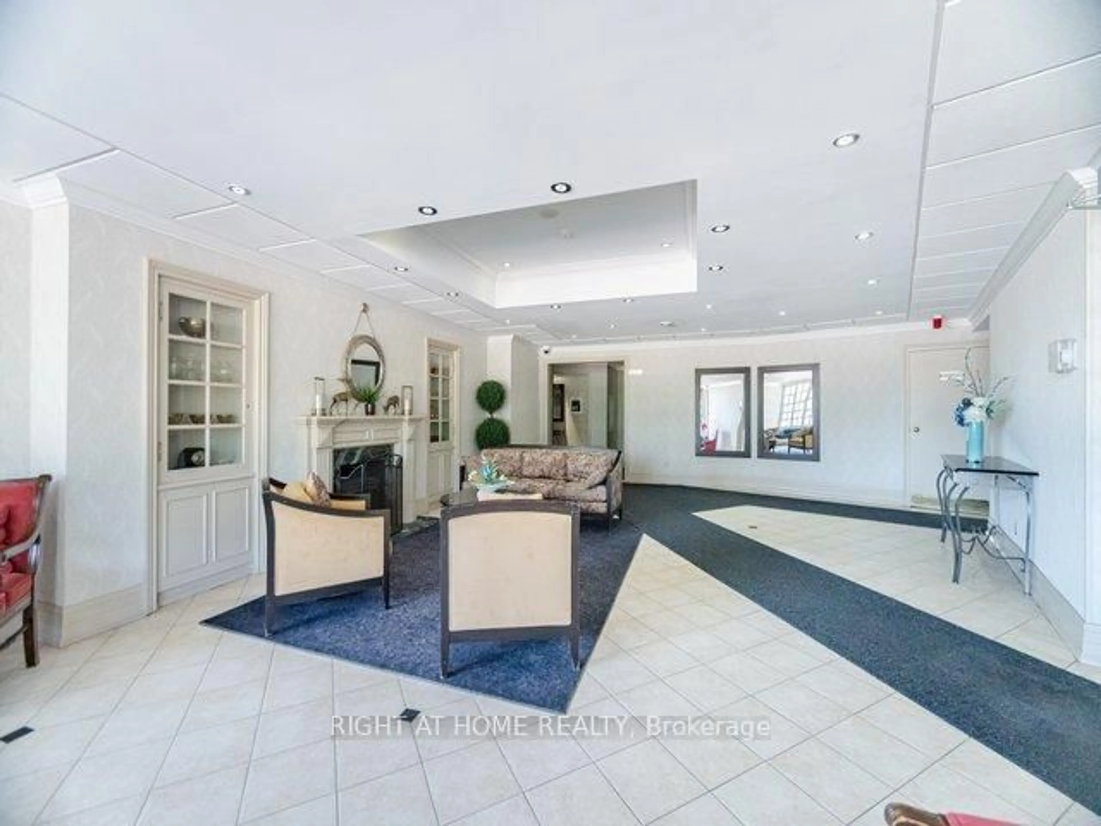 Lobby for 1360 Rathburn Rd #208, Mississauga Ontario L4W 4H4