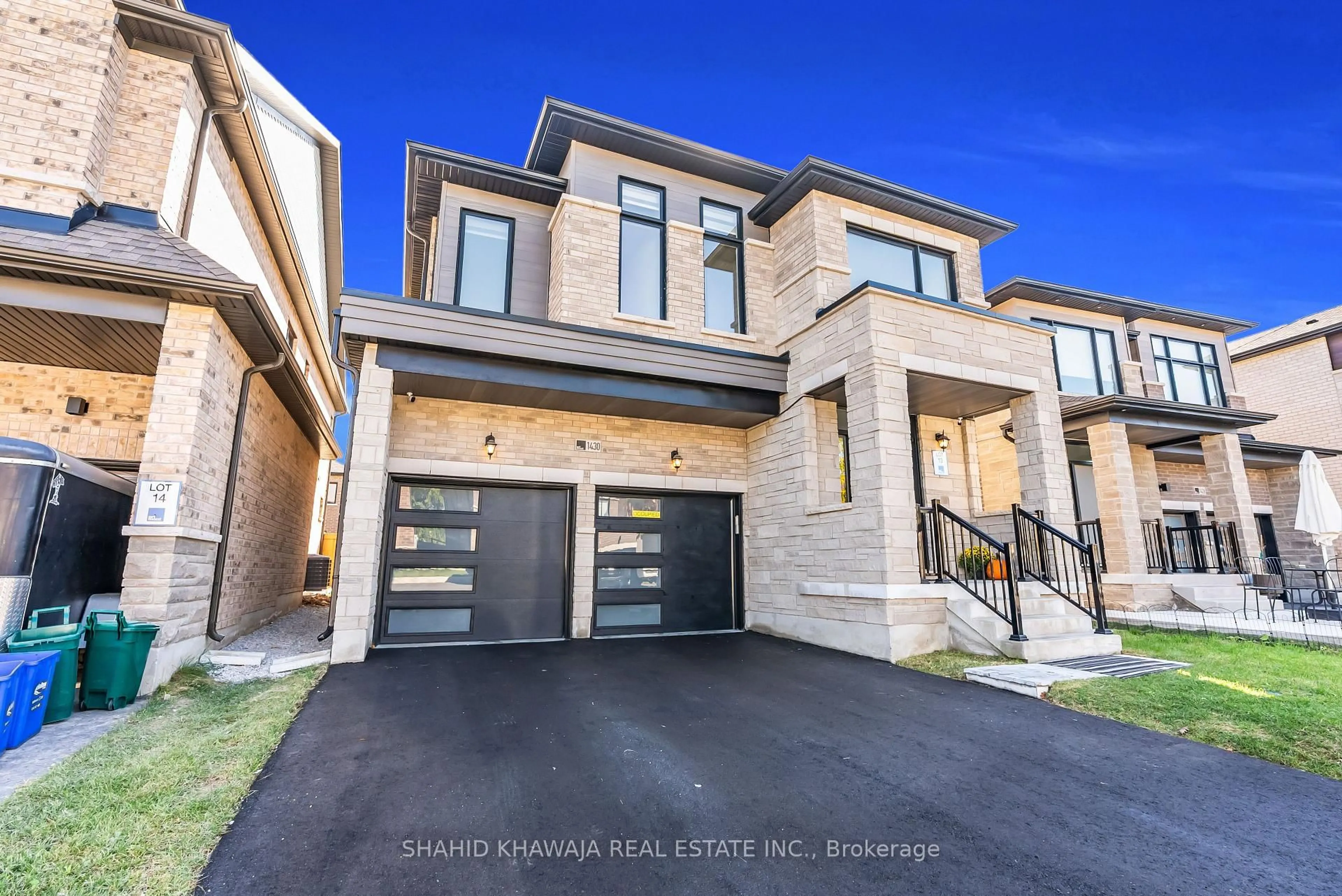 Home with brick exterior material, street for 1430 Wellwood Terr, Milton Ontario L9E 1V1