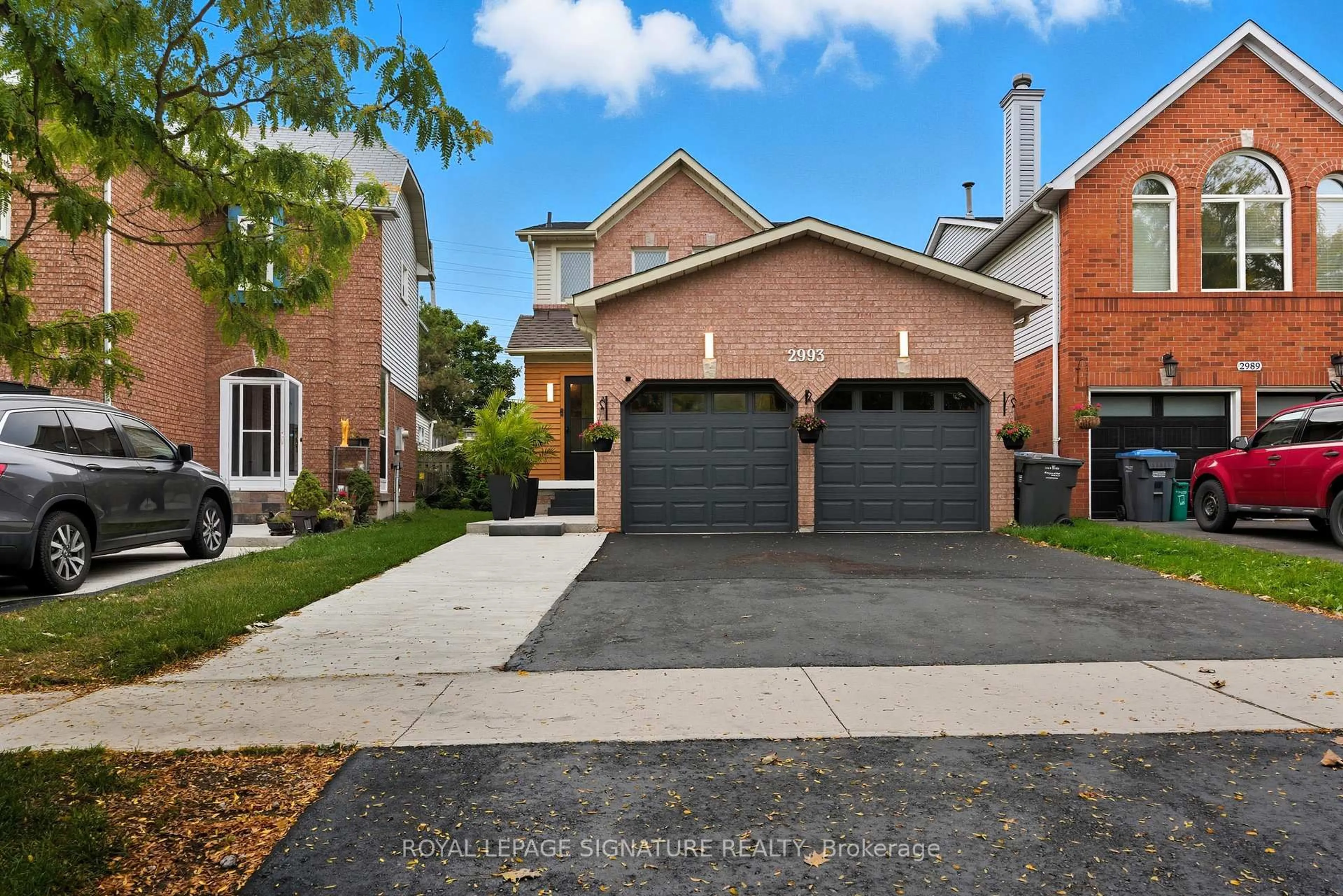 Home with brick exterior material, street for 2993 Gulfstream Way, Mississauga Ontario L5N 6J8