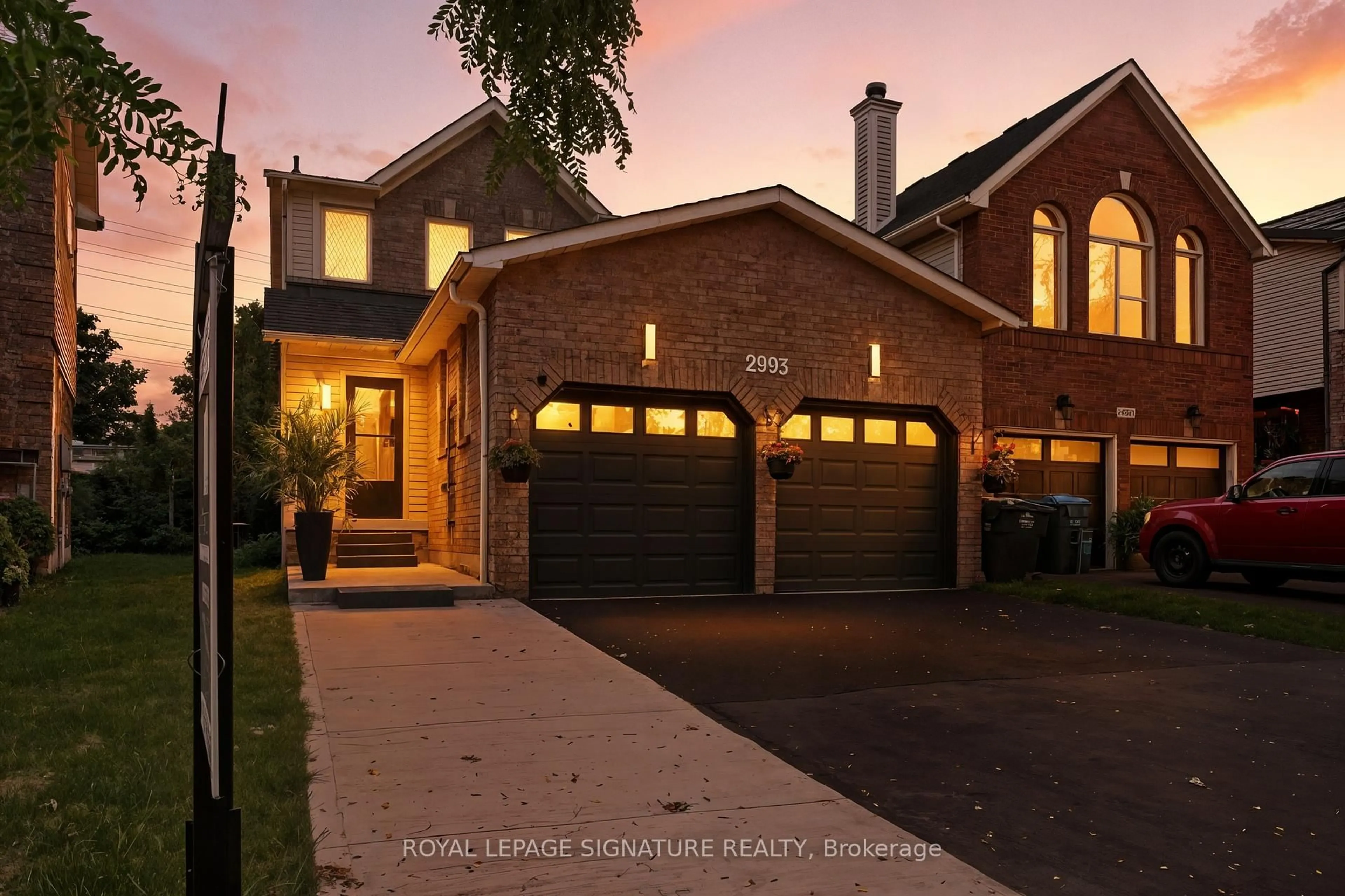 Home with brick exterior material, street for 2993 Gulfstream Way, Mississauga Ontario L5N 6J8