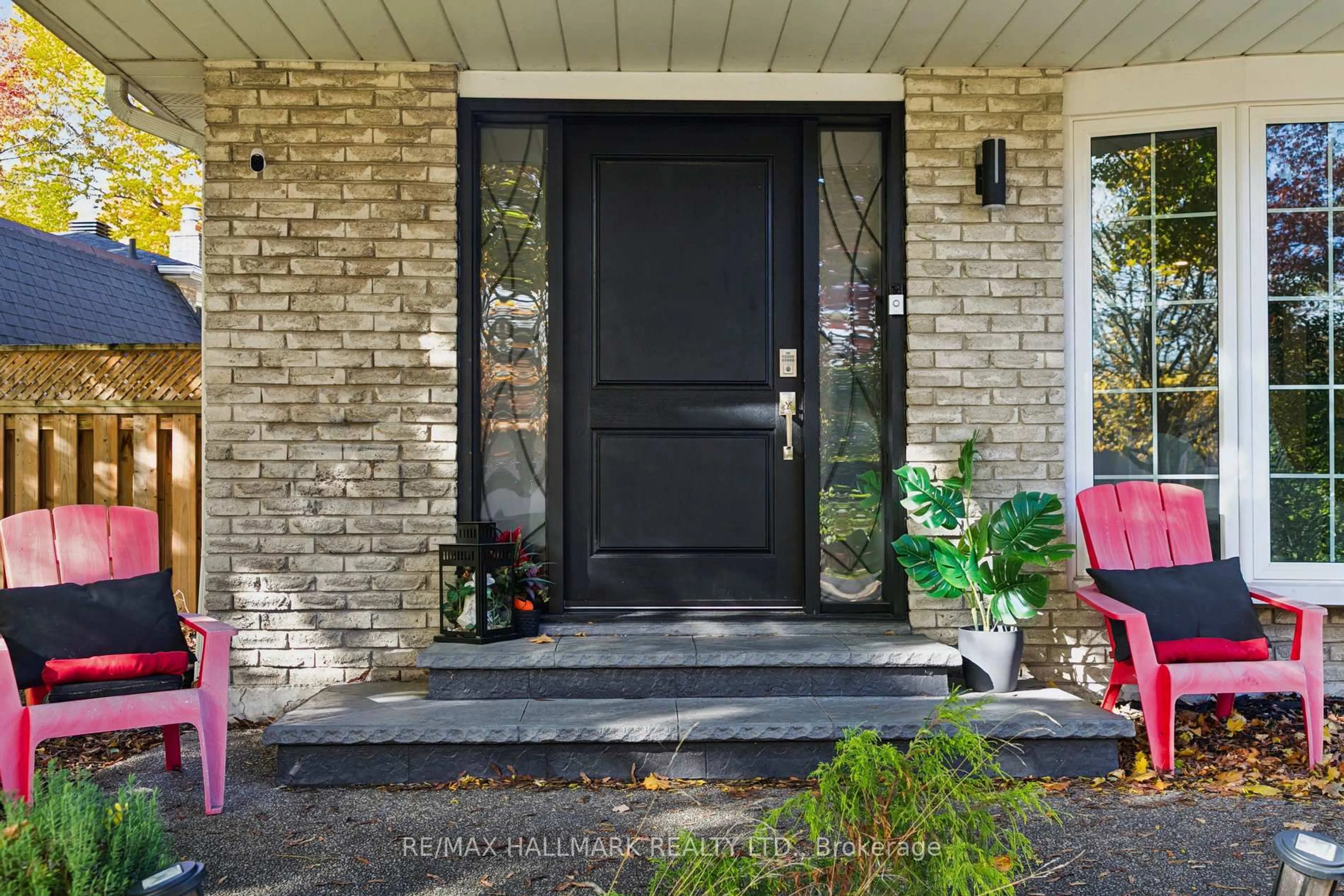 Indoor entryway for 2251 Carol Rd, Oakville Ontario L6J 5K9