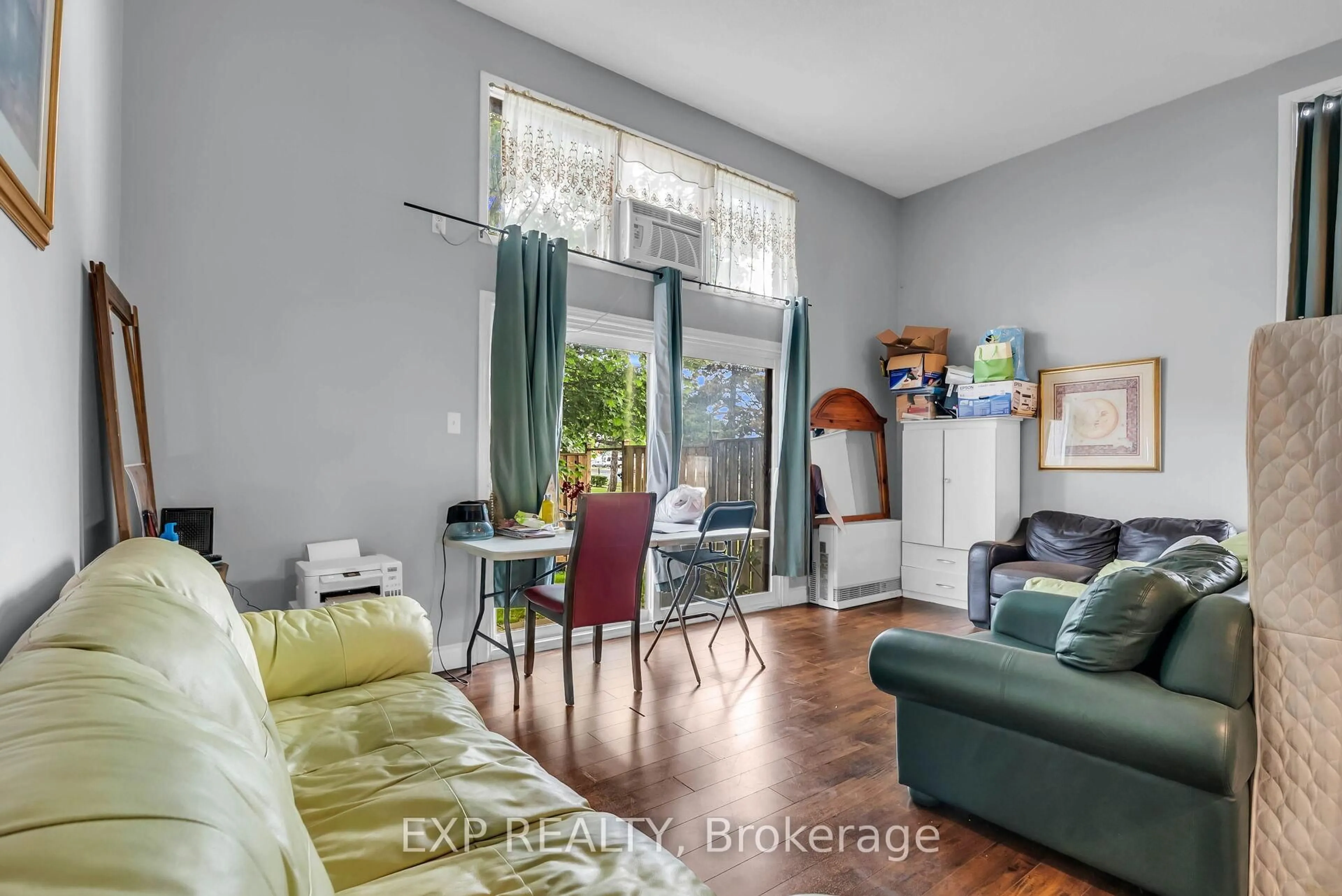 Living room with furniture, unknown for 35 McCallum Crt, Brampton Ontario L6W 3M3