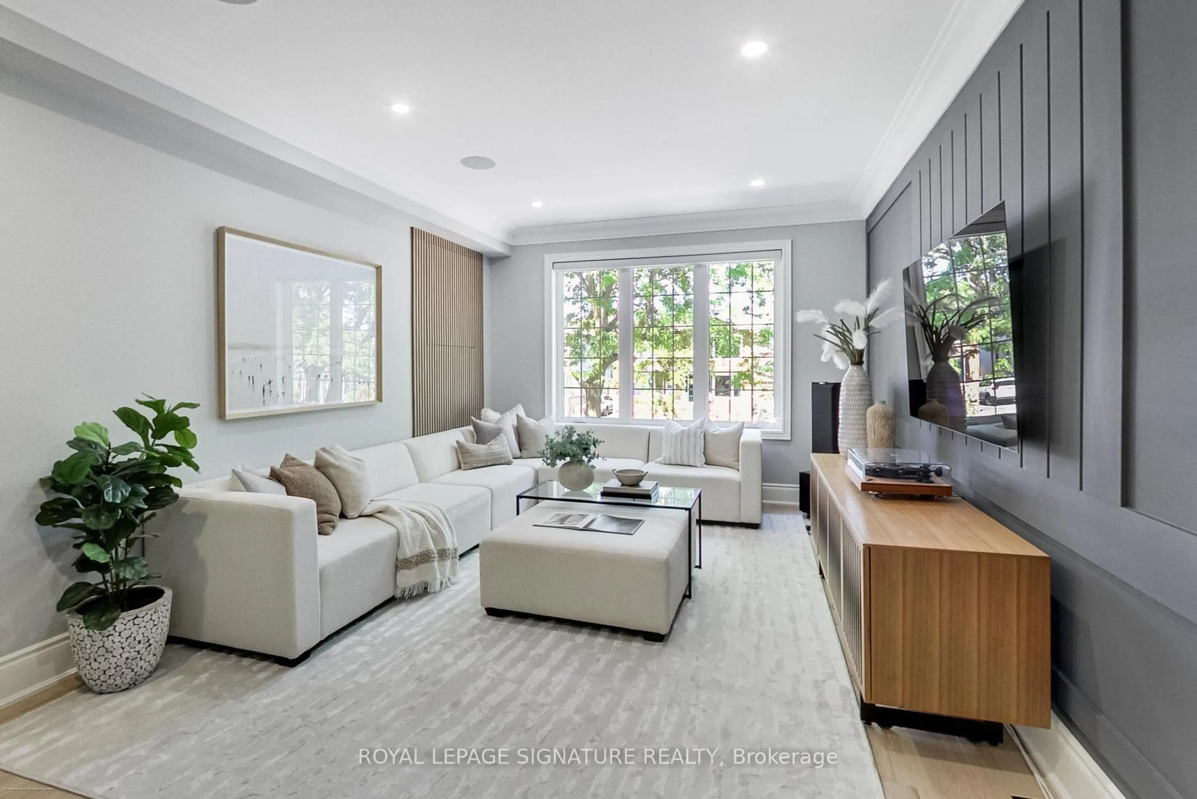 Living room with furniture, unknown for 15A Owen Dr, Toronto Ontario M8W 1W8