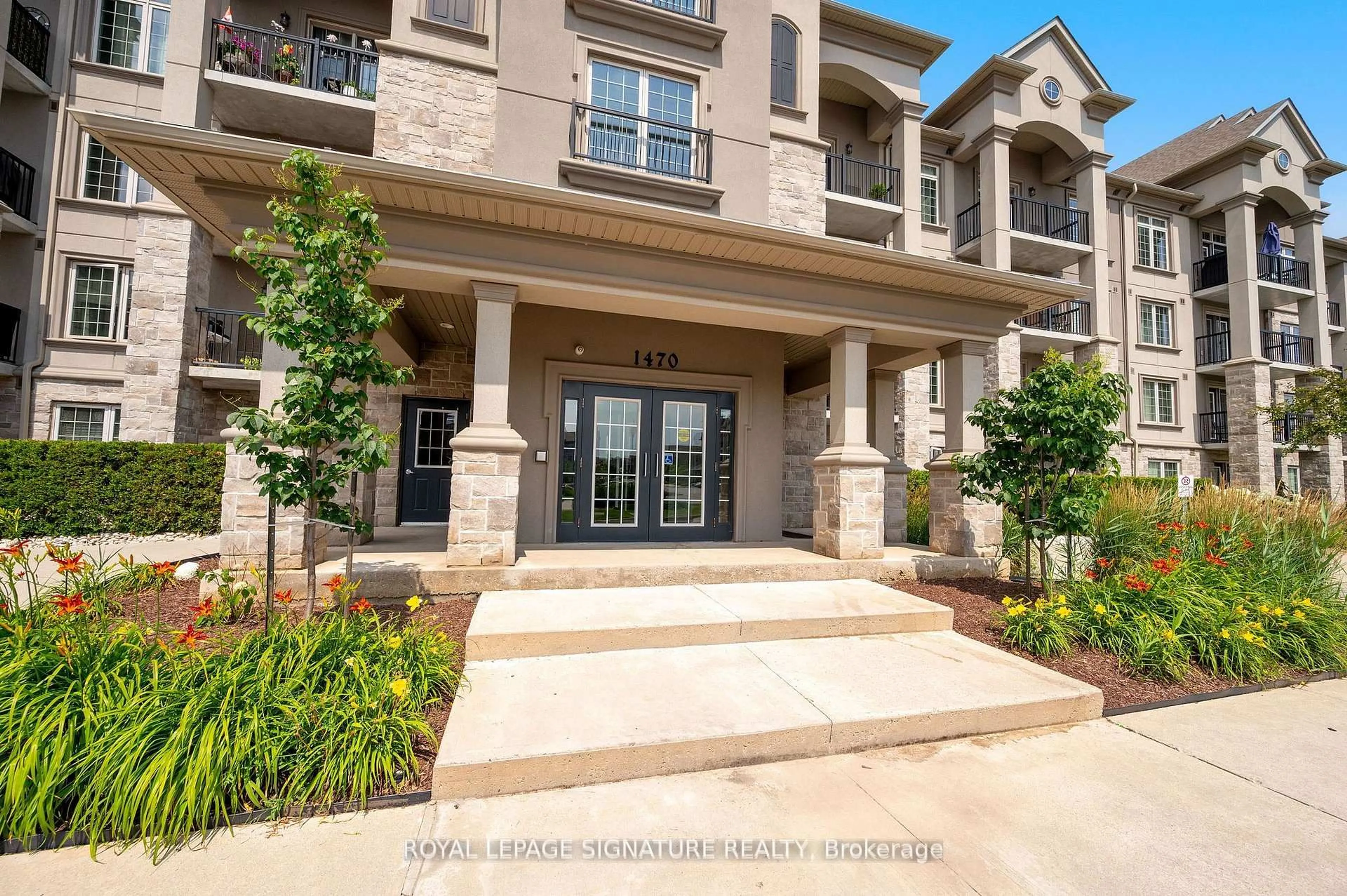 Indoor entryway for 1470 Main St #204, Milton Ontario L9T 8W6