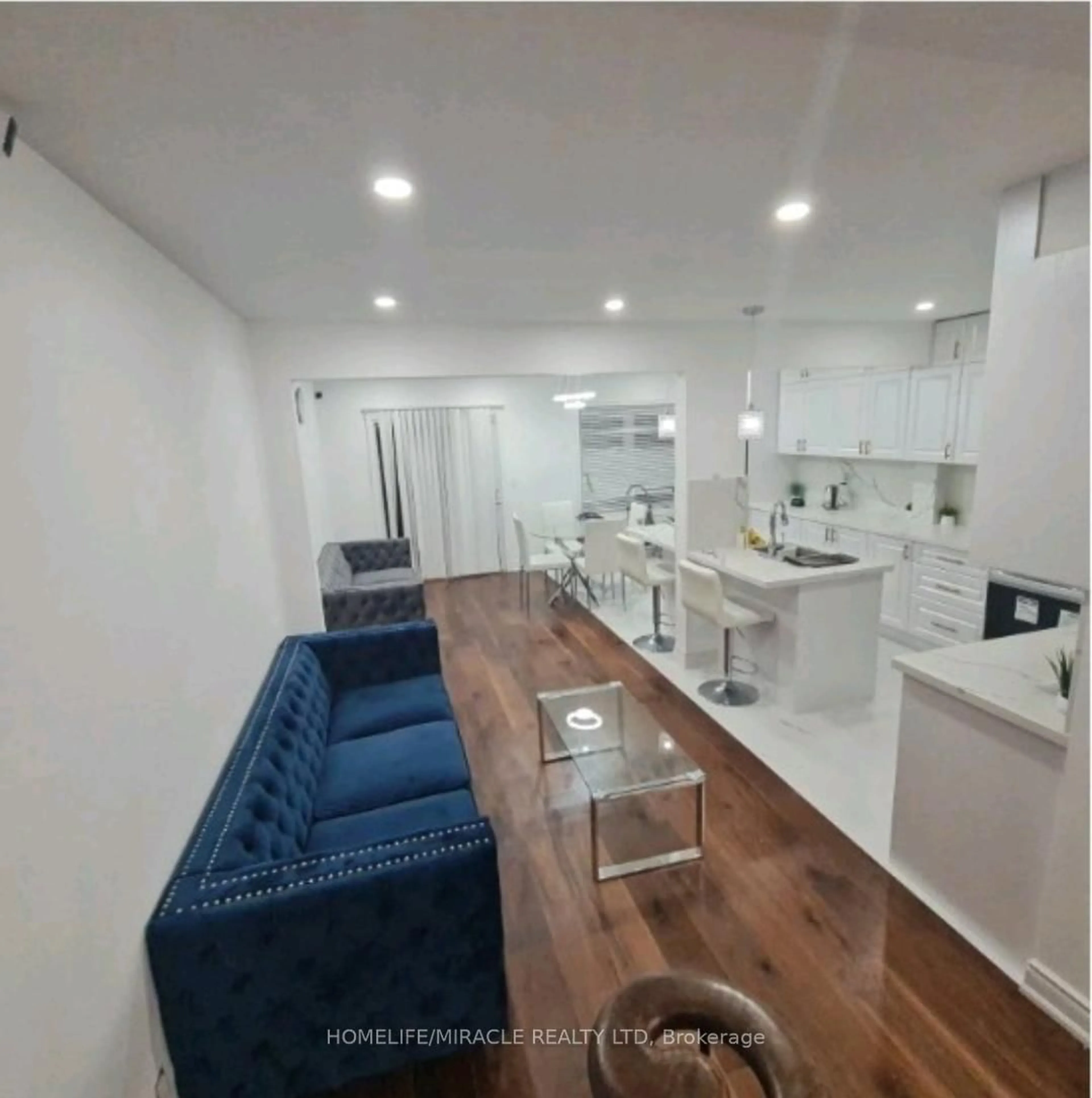 Unknown for 7153 Village Walk, Mississauga Ontario L5W 1X2