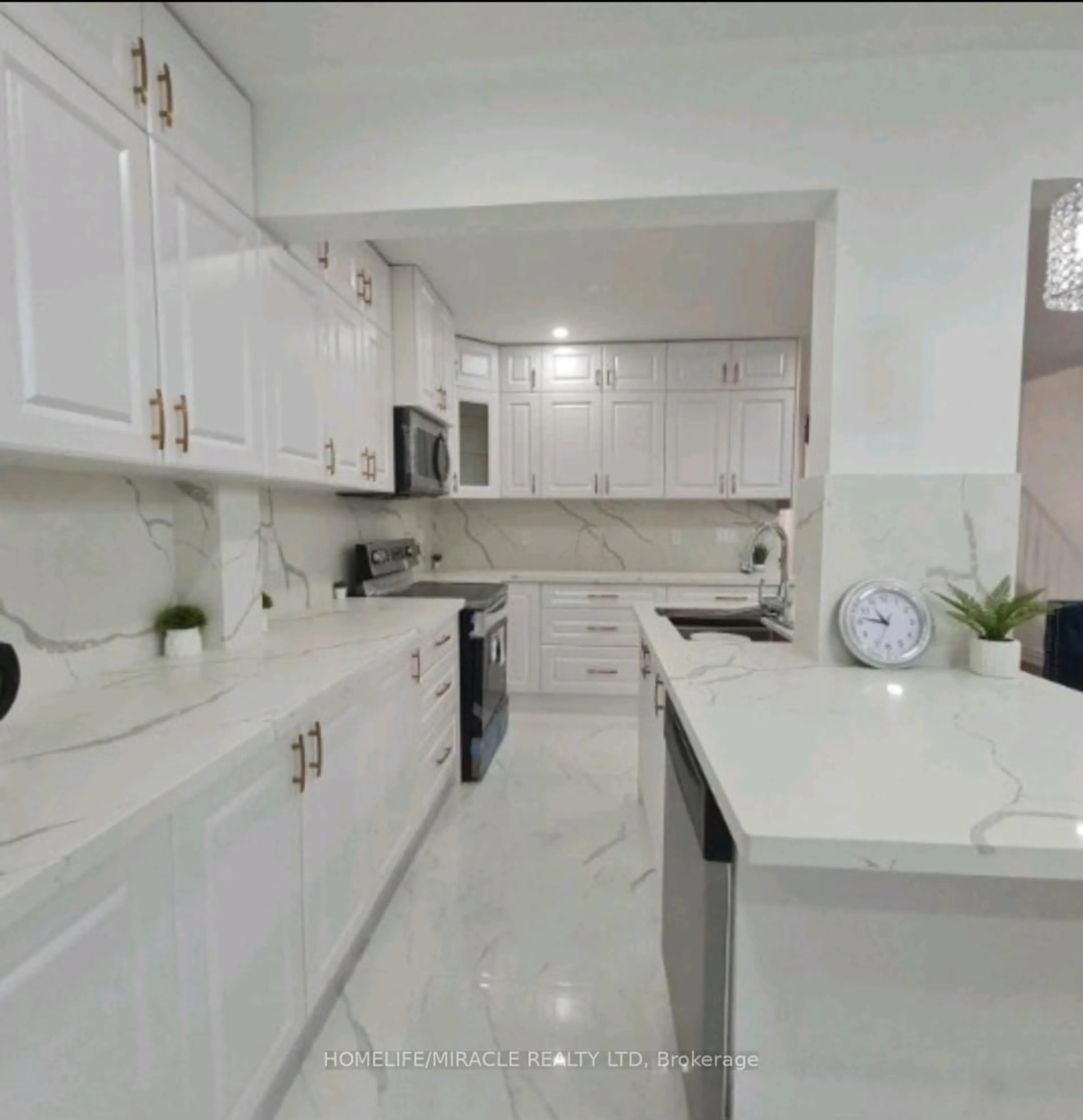 Unknown for 7153 Village Walk, Mississauga Ontario L5W 1X2