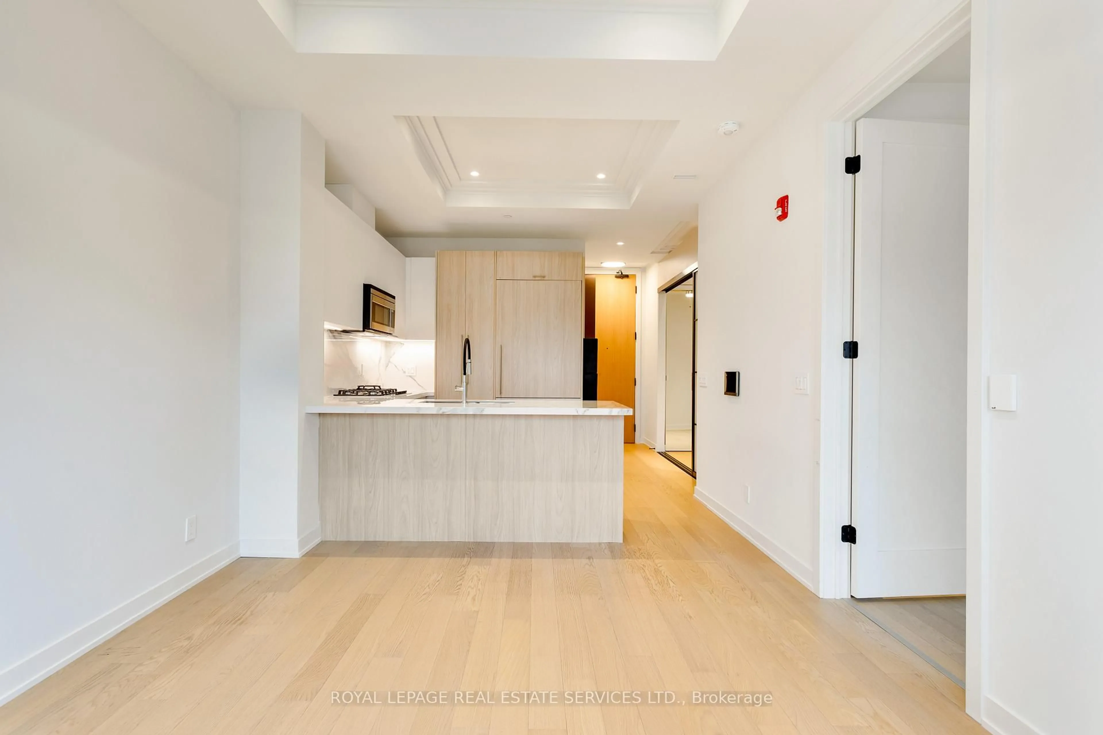 Unknown for 123 Maurice Dr #307, Oakville Ontario L6K 2W6