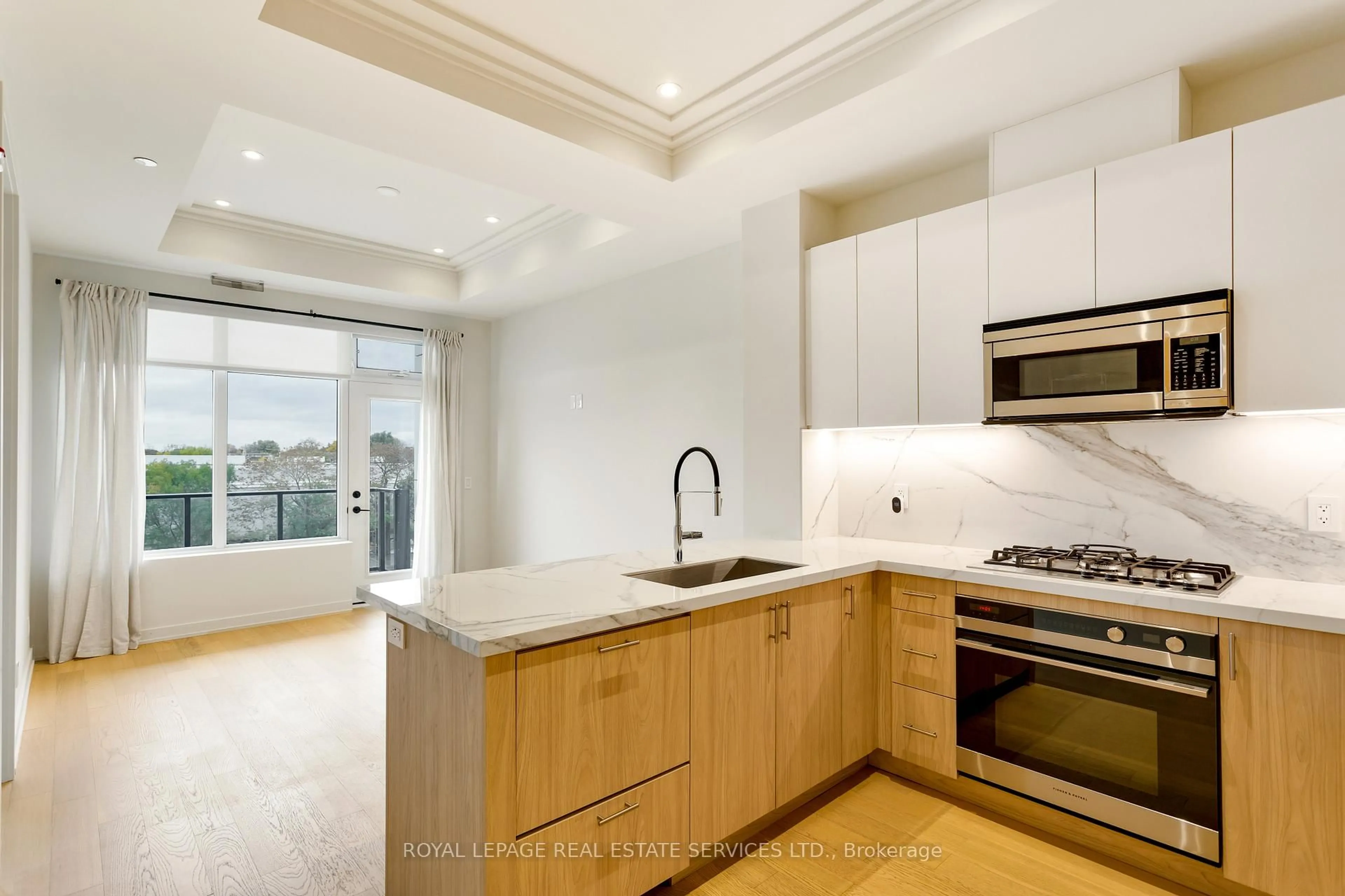 Open concept kitchen, unknown for 123 Maurice Dr #307, Oakville Ontario L6K 2W6