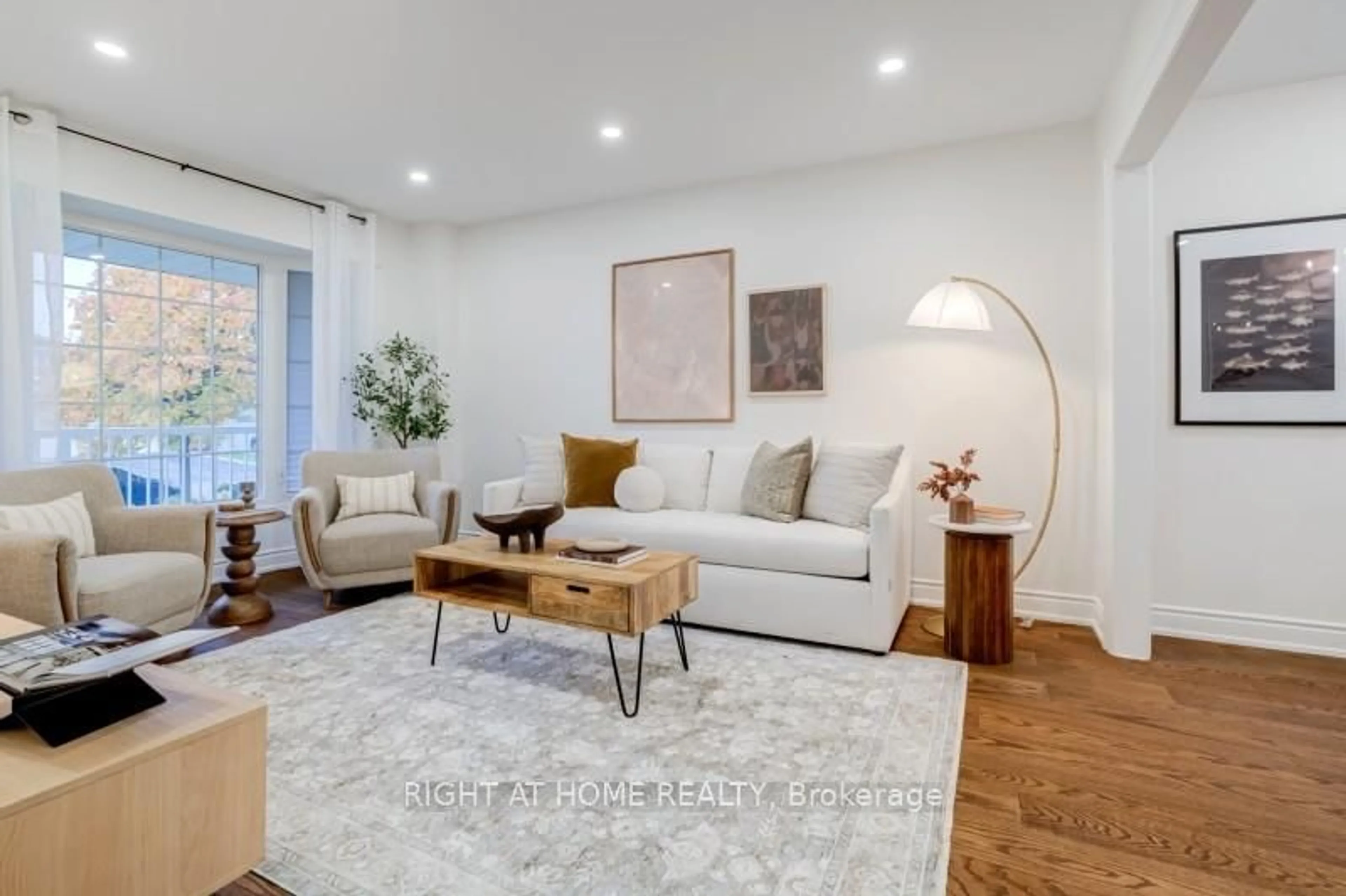 Living room with furniture, wood/laminate floor for 6 Diane Crt, Brampton Ontario L6Y 3E3