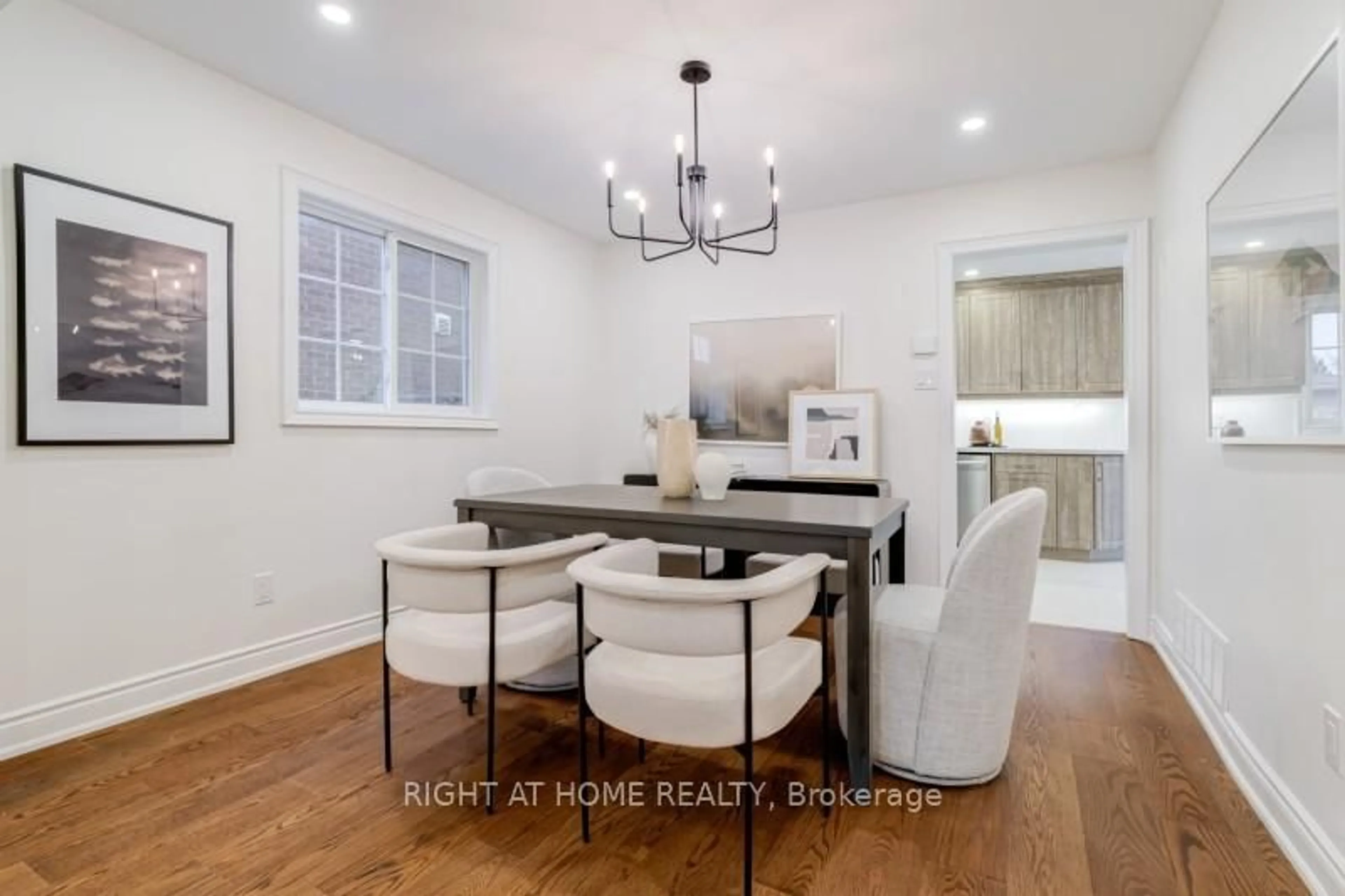 Unknown for 6 Diane Crt, Brampton Ontario L6Y 3E3