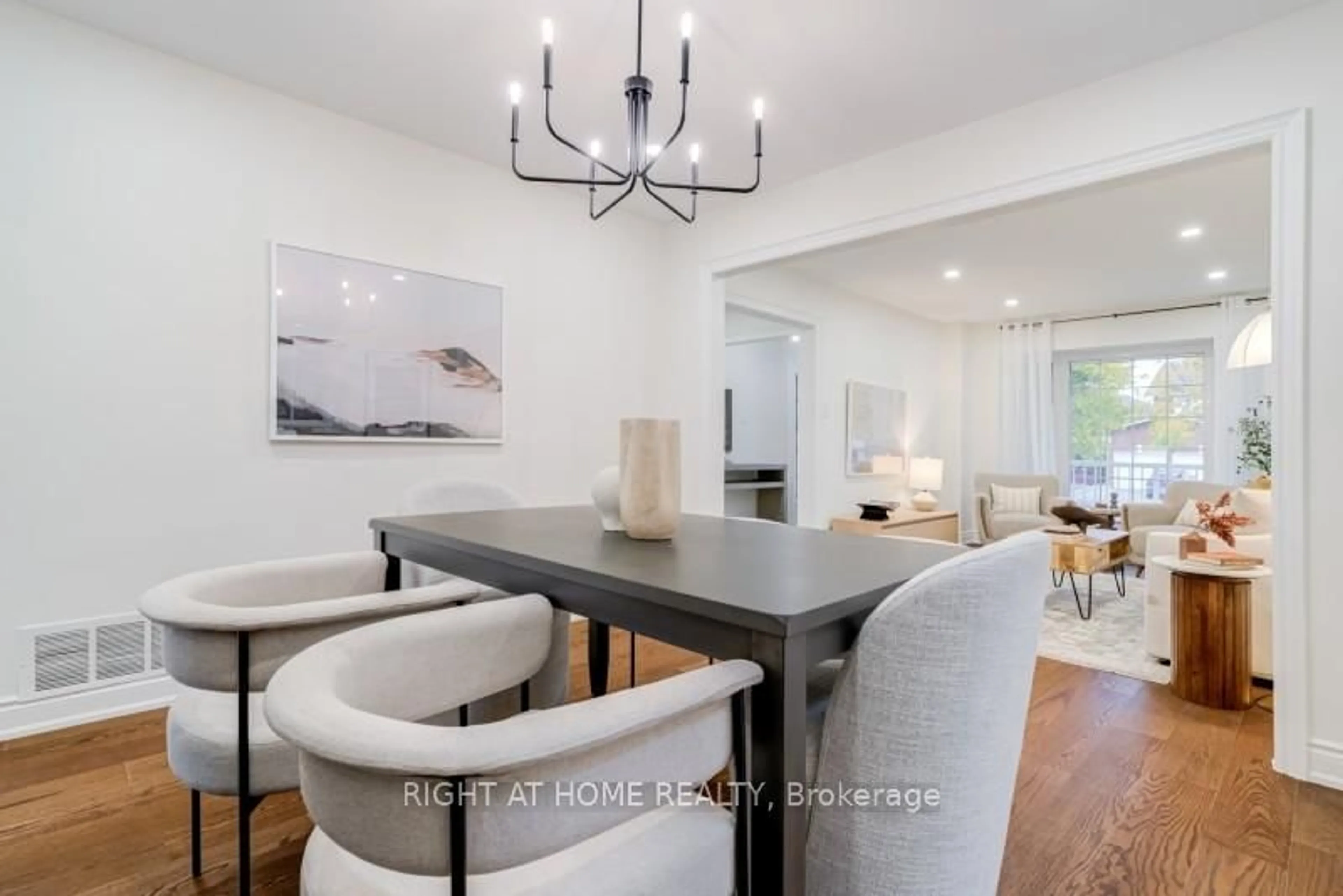 Dining room, unknown for 6 Diane Crt, Brampton Ontario L6Y 3E3