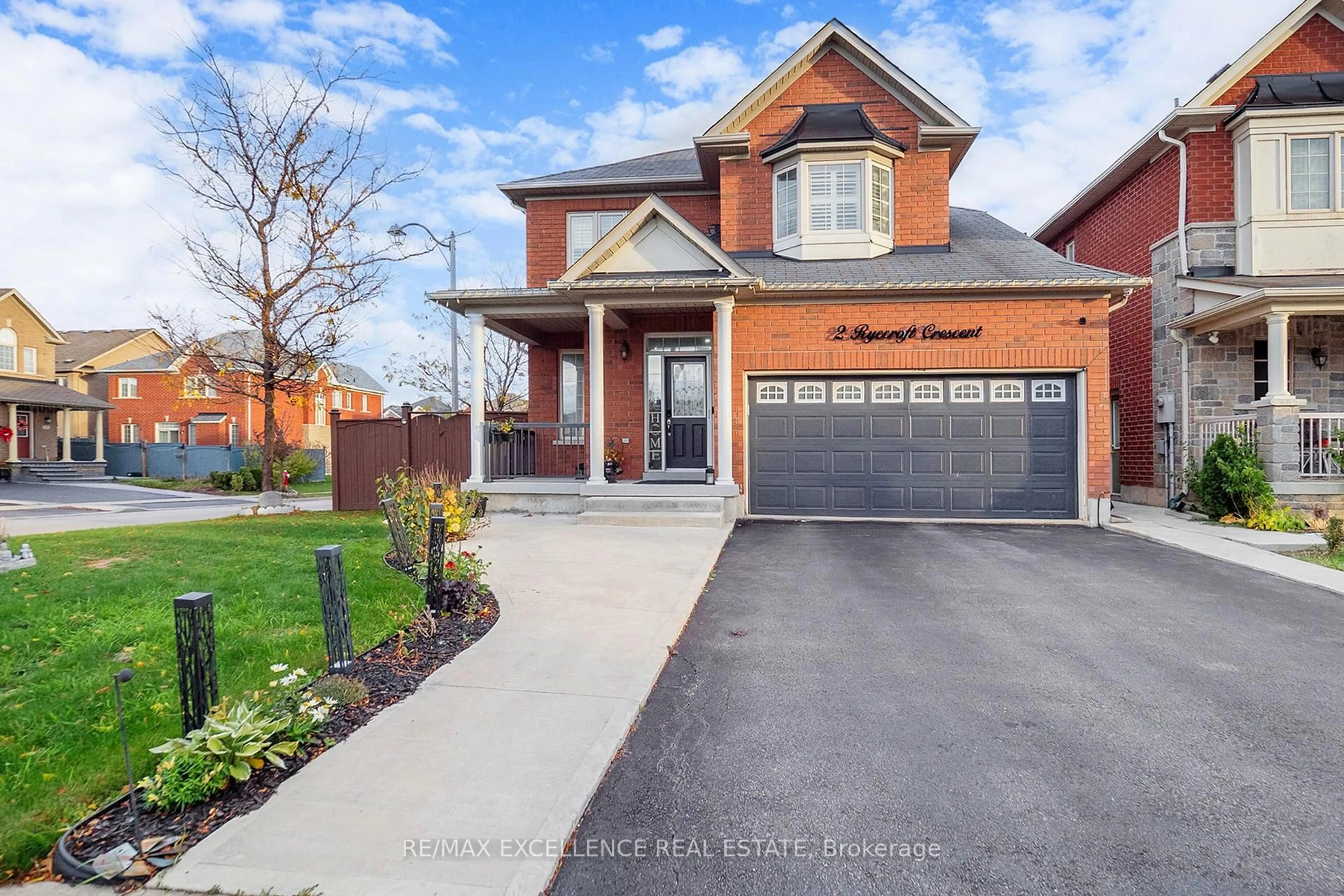 Home with brick exterior material, street for 2 Ryecroft Cres, Brampton Ontario L6R 0M9