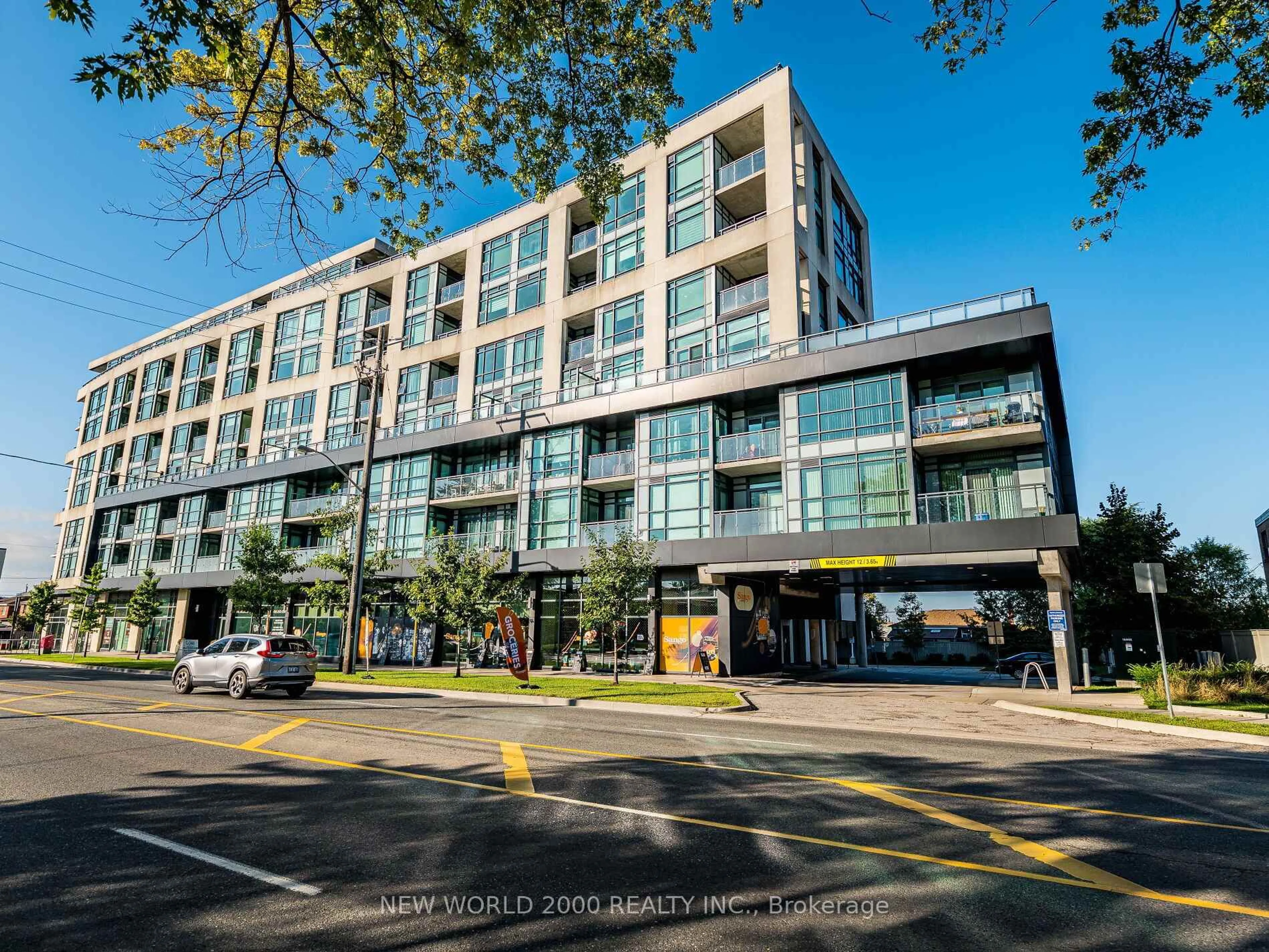 Unknown for 2522 Keele St #216, Toronto Ontario M6L 0A2