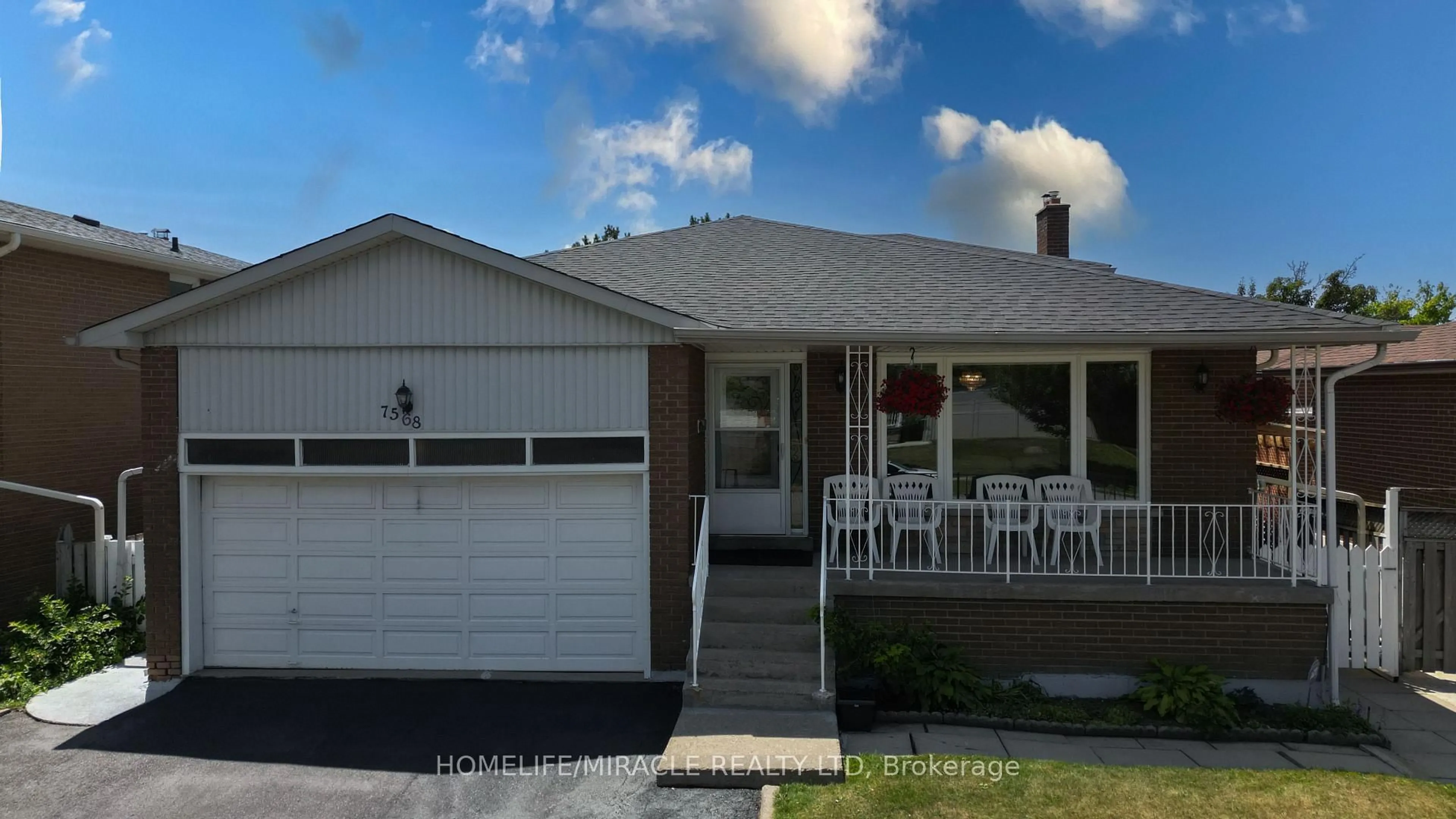 Home with vinyl exterior material, street for 7568 Middleshire Dr, Mississauga Ontario L4T 3S2