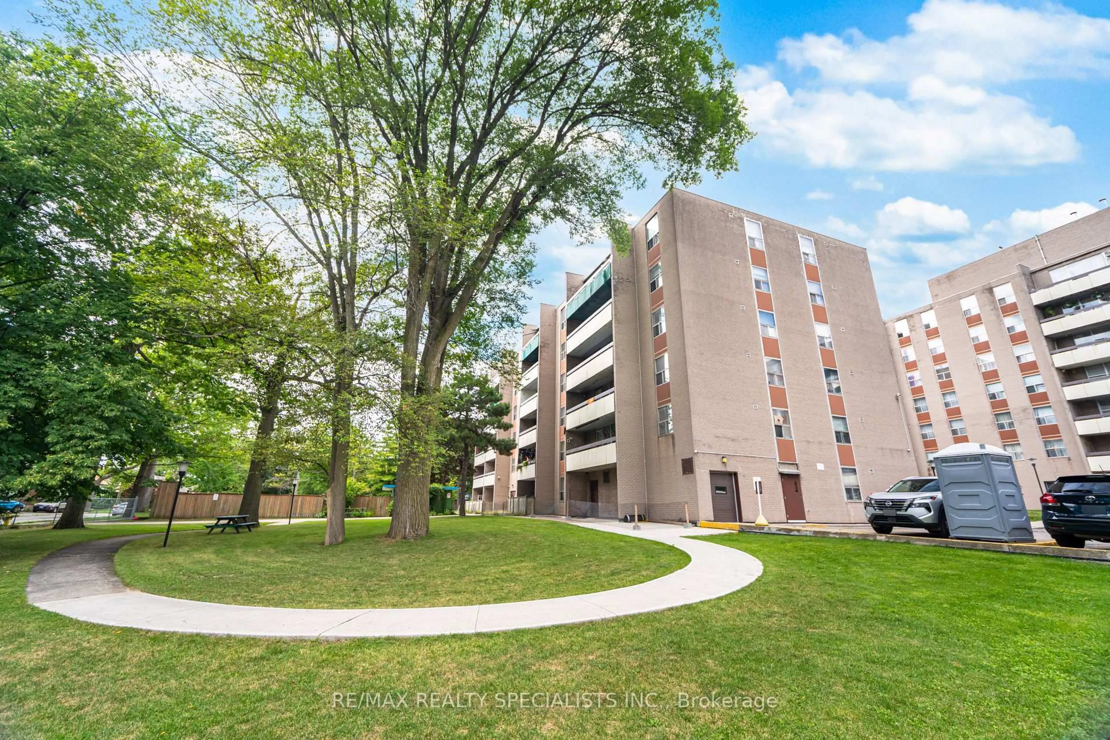 Unknown for 3625 Lake Shore Blvd #206, Toronto Ontario M8W 4W2