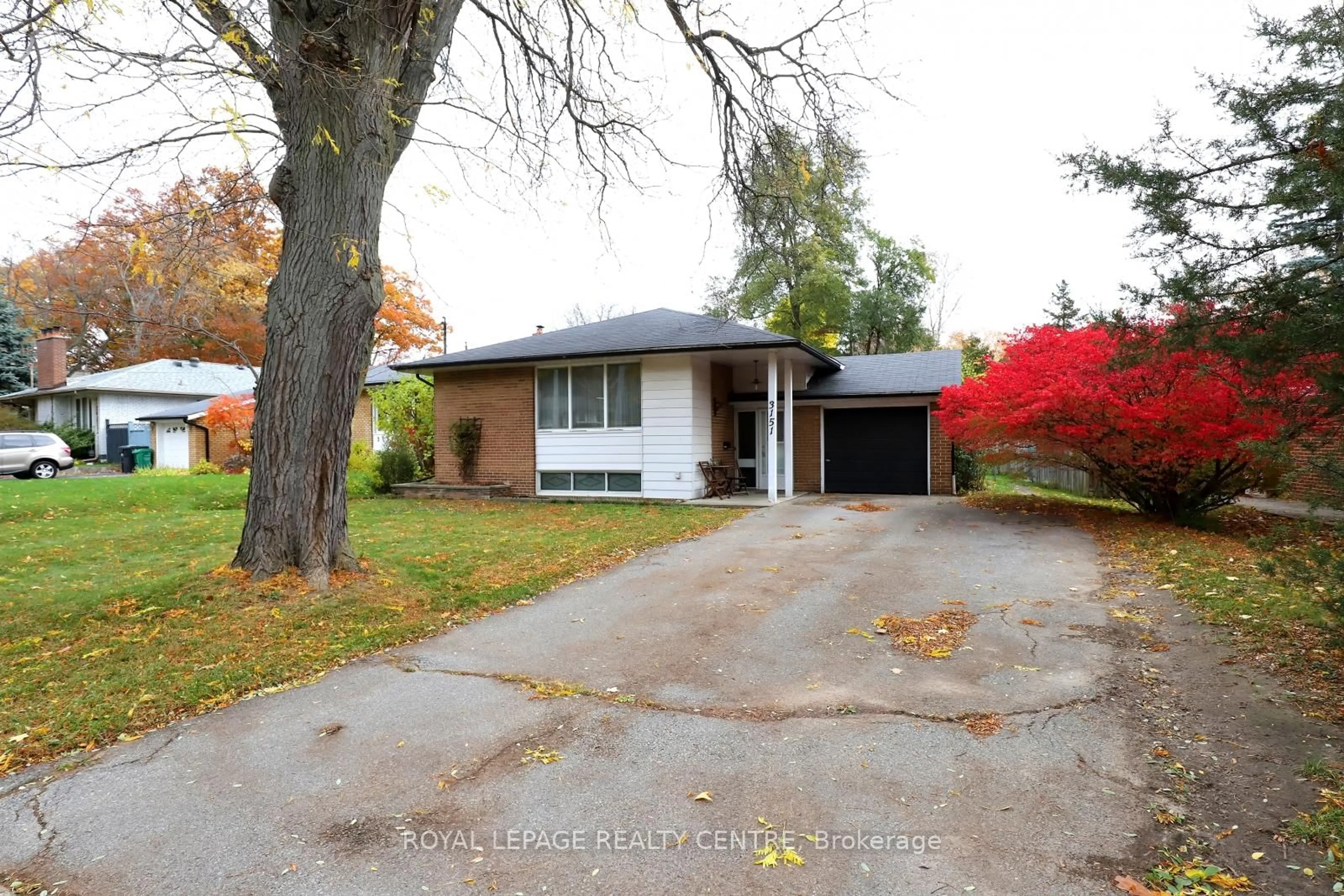 Unknown for 3151 The Credit Woodlands, Mississauga Ontario L5C 2J2