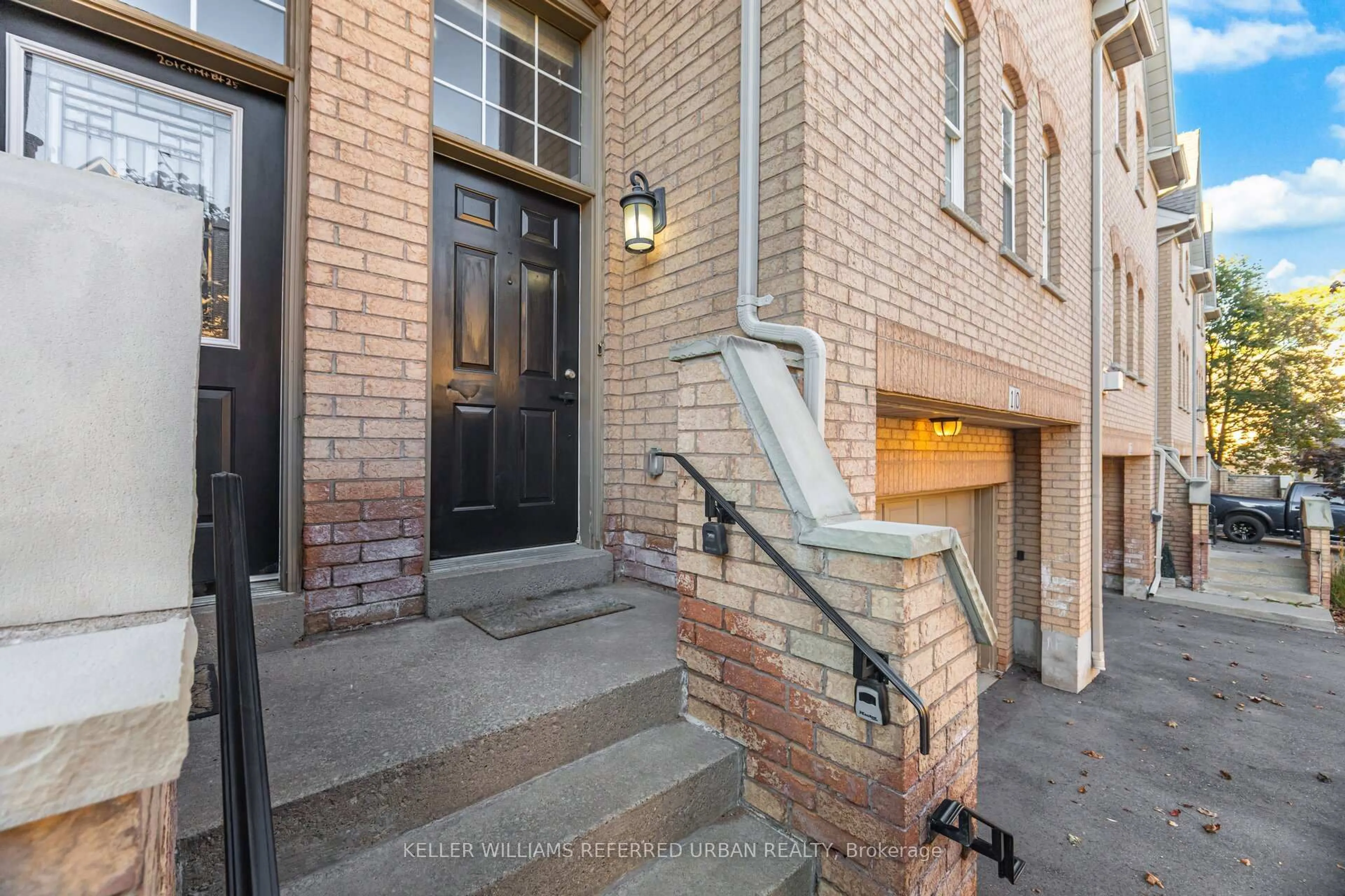 Unknown for 8305 Mclaughlin Rd #10, Brampton Ontario L6Y 5G3