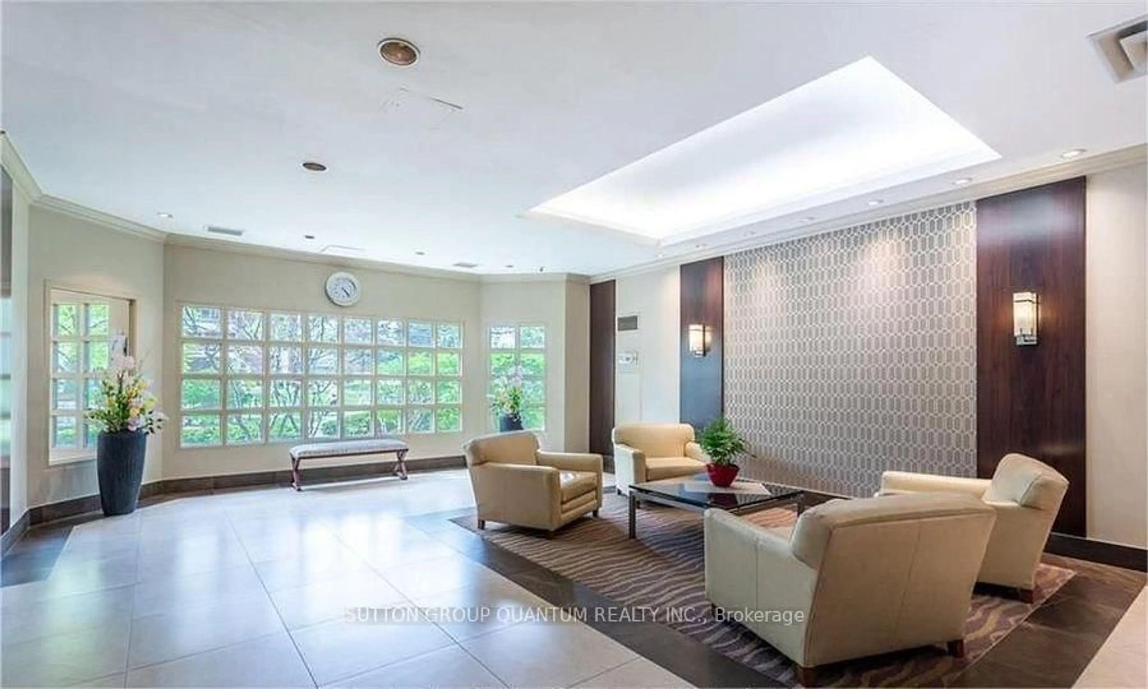 Lobby for 100 Millside Dr #102, Milton Ontario L9T 5E3