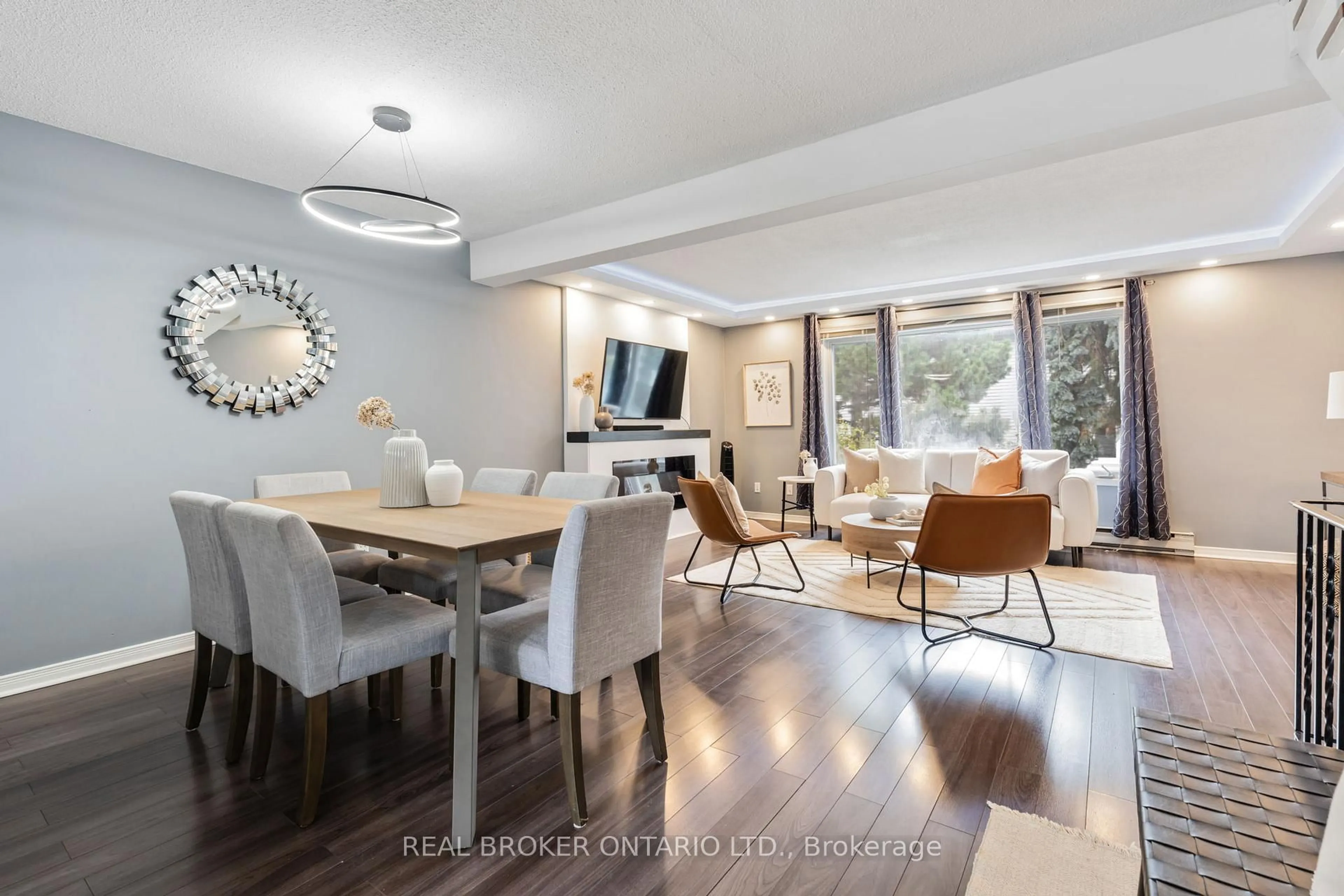 Unknown for 2440 Bromsgrove Rd #70, Mississauga Ontario L5J 4J7