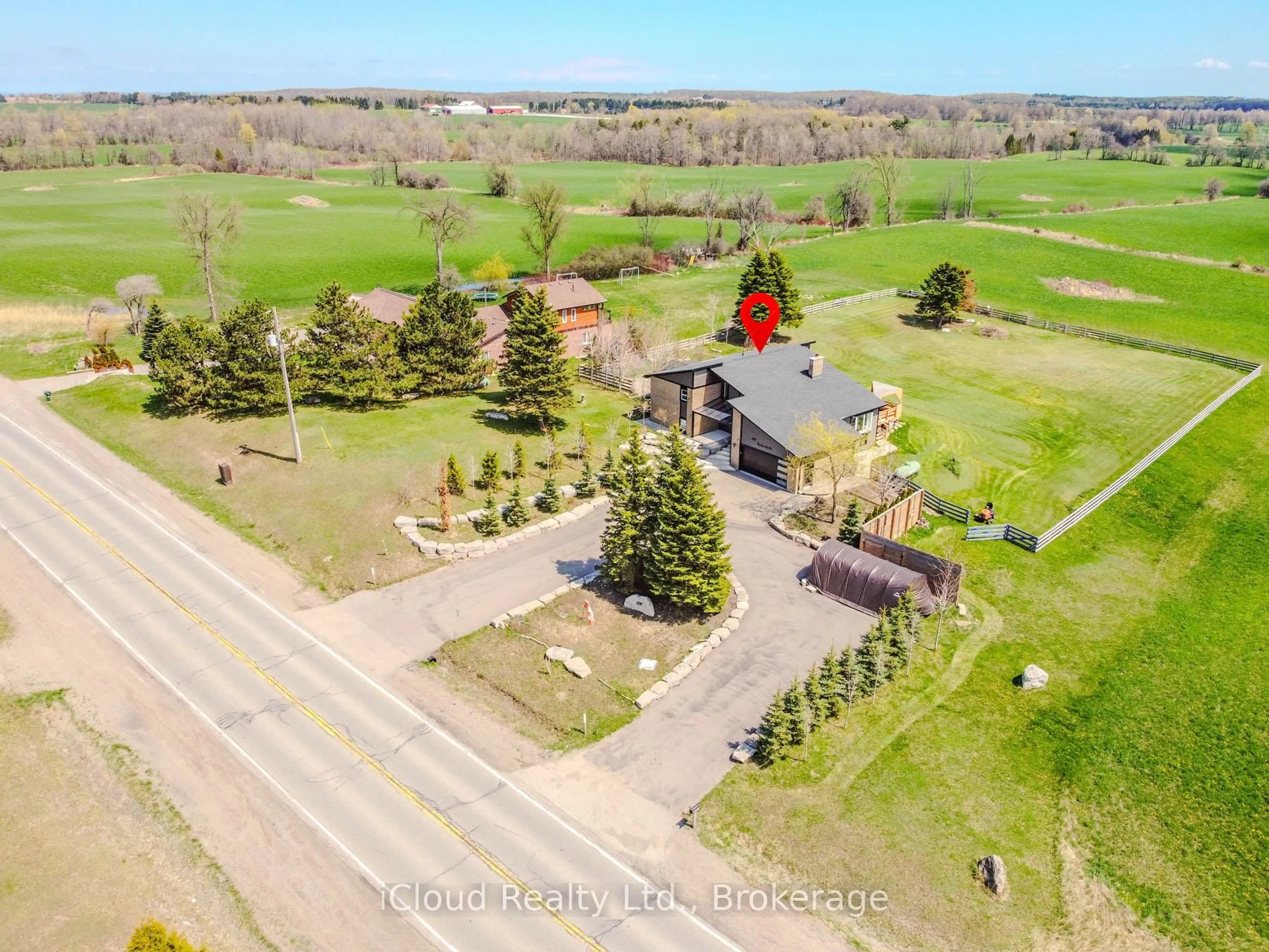 A pic from outside/outdoor area/front of a property/back of a property/a pic from drone, unknown for 4573 Charleston Sdrd, Caledon Ontario L7K 0S7