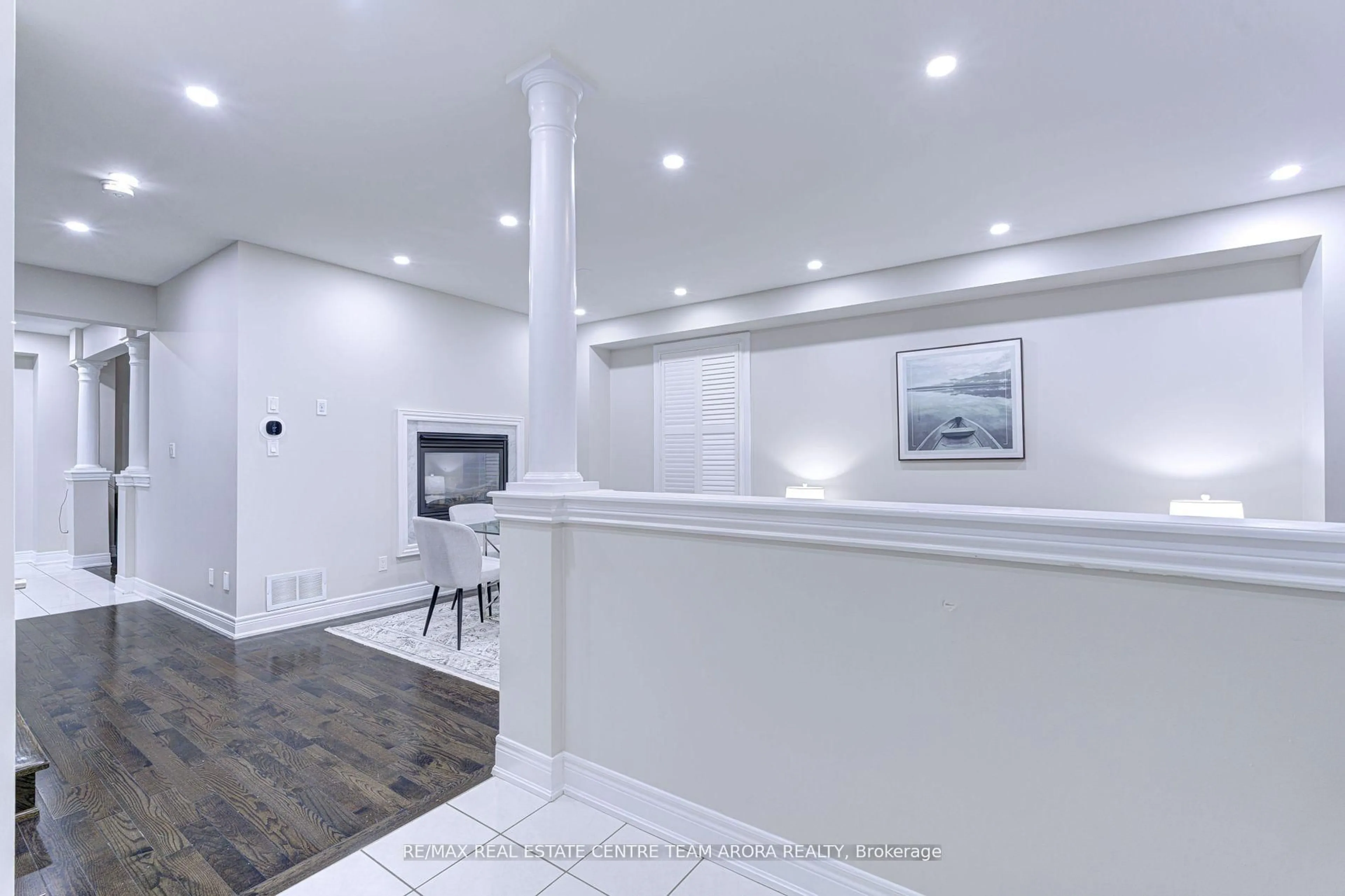 Unknown for 32 Attraction Dr, Brampton Ontario L6Y 2Z8