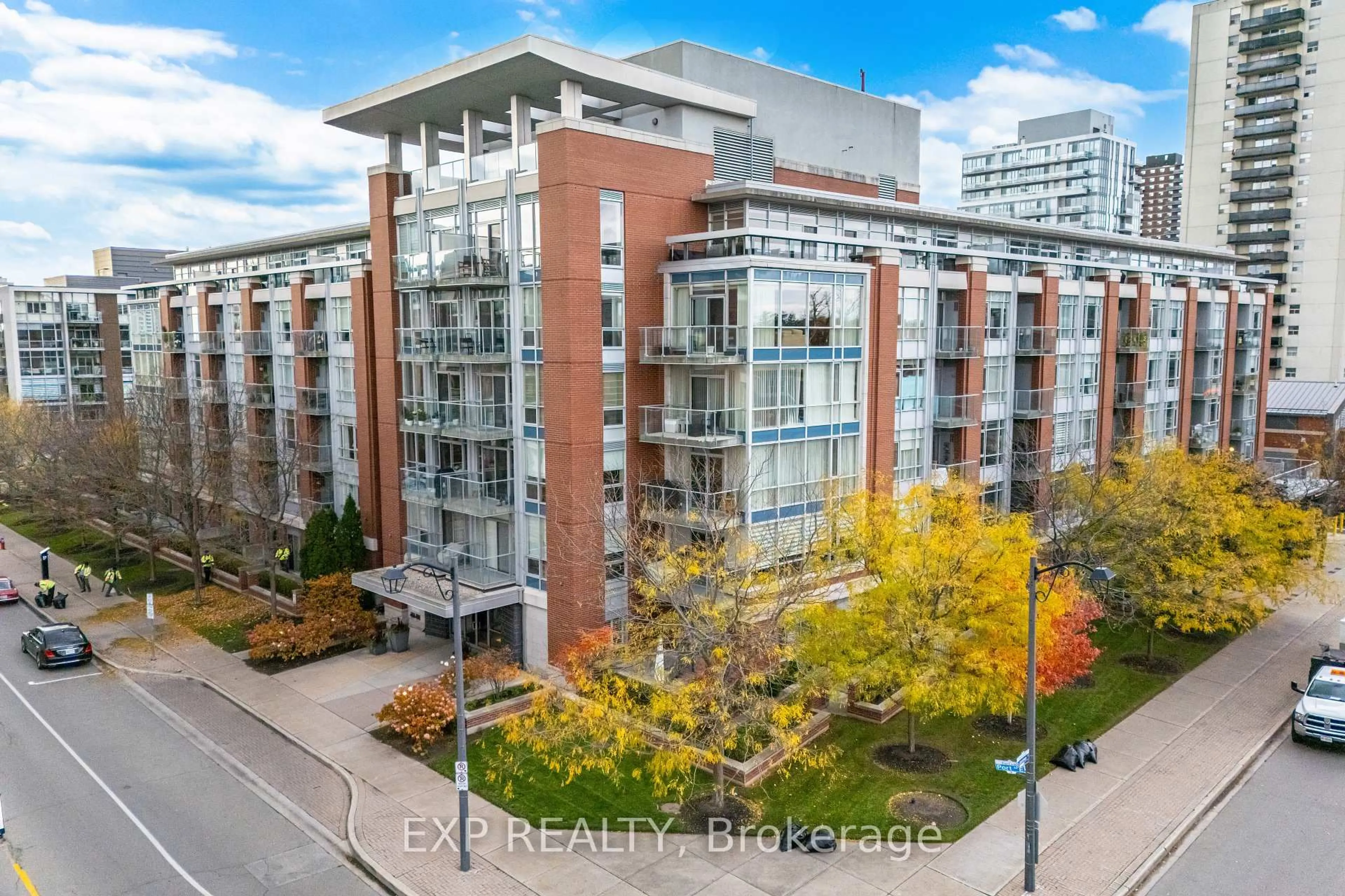 A pic from outside/outdoor area/front of a property/back of a property/a pic from drone, city buildings view from balcony for 80 Port St #513, Mississauga Ontario L5G 4V6