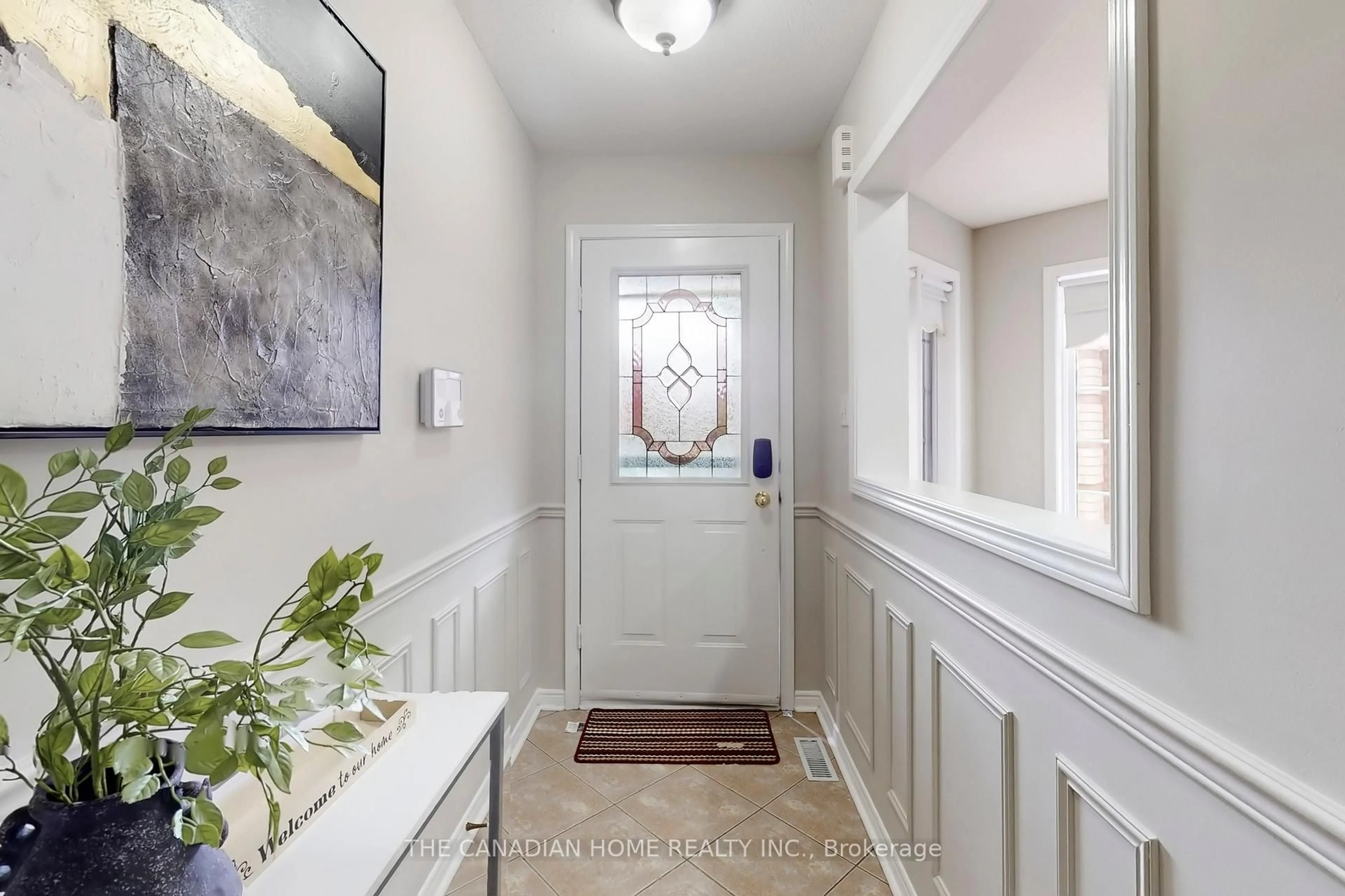 Indoor entryway for 53 Ripley Cres, Brampton Ontario L6Y 5C4