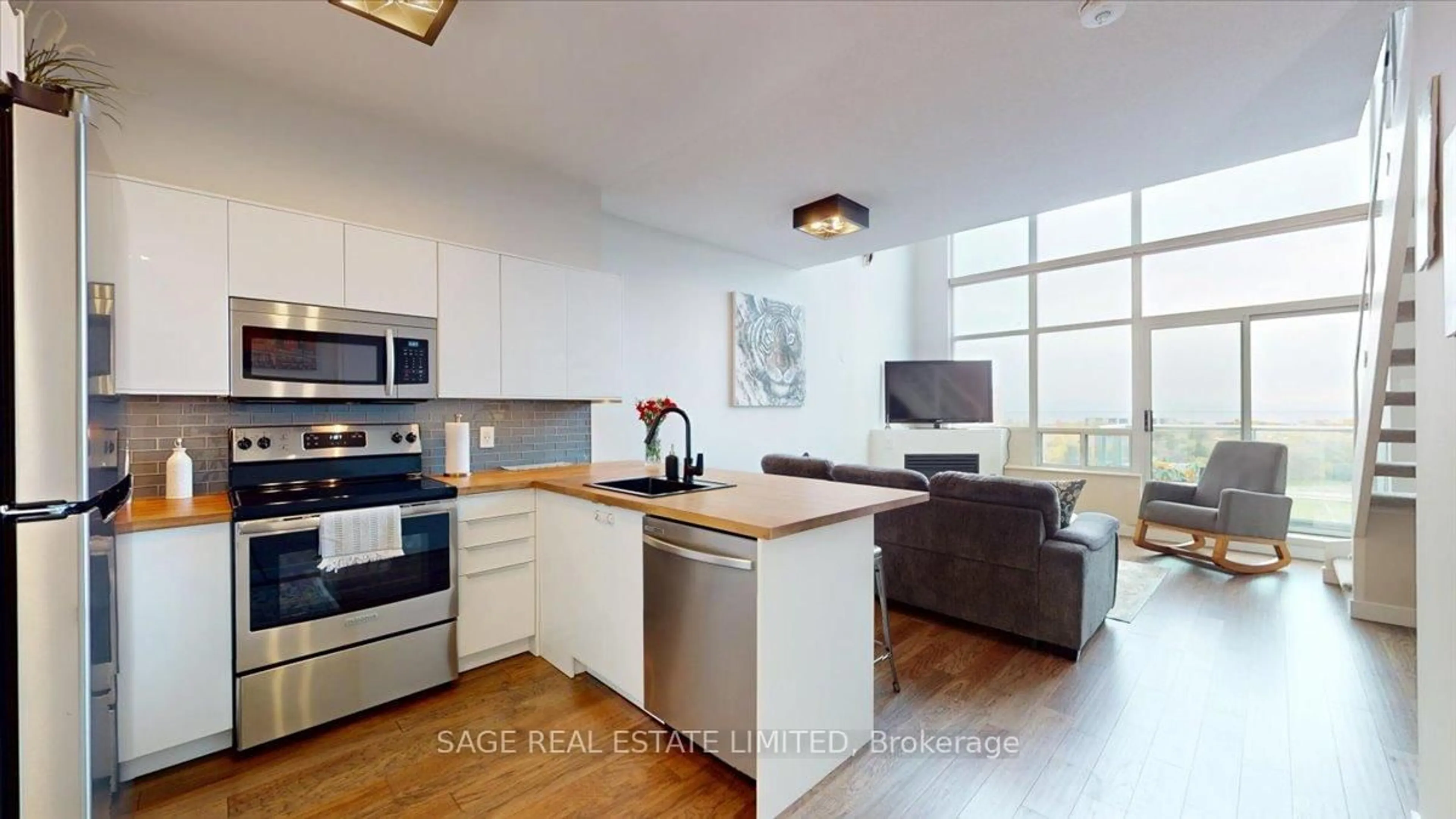 Open concept kitchen, unknown for 200 Manitoba St #615, Toronto Ontario M8Y 3Y9