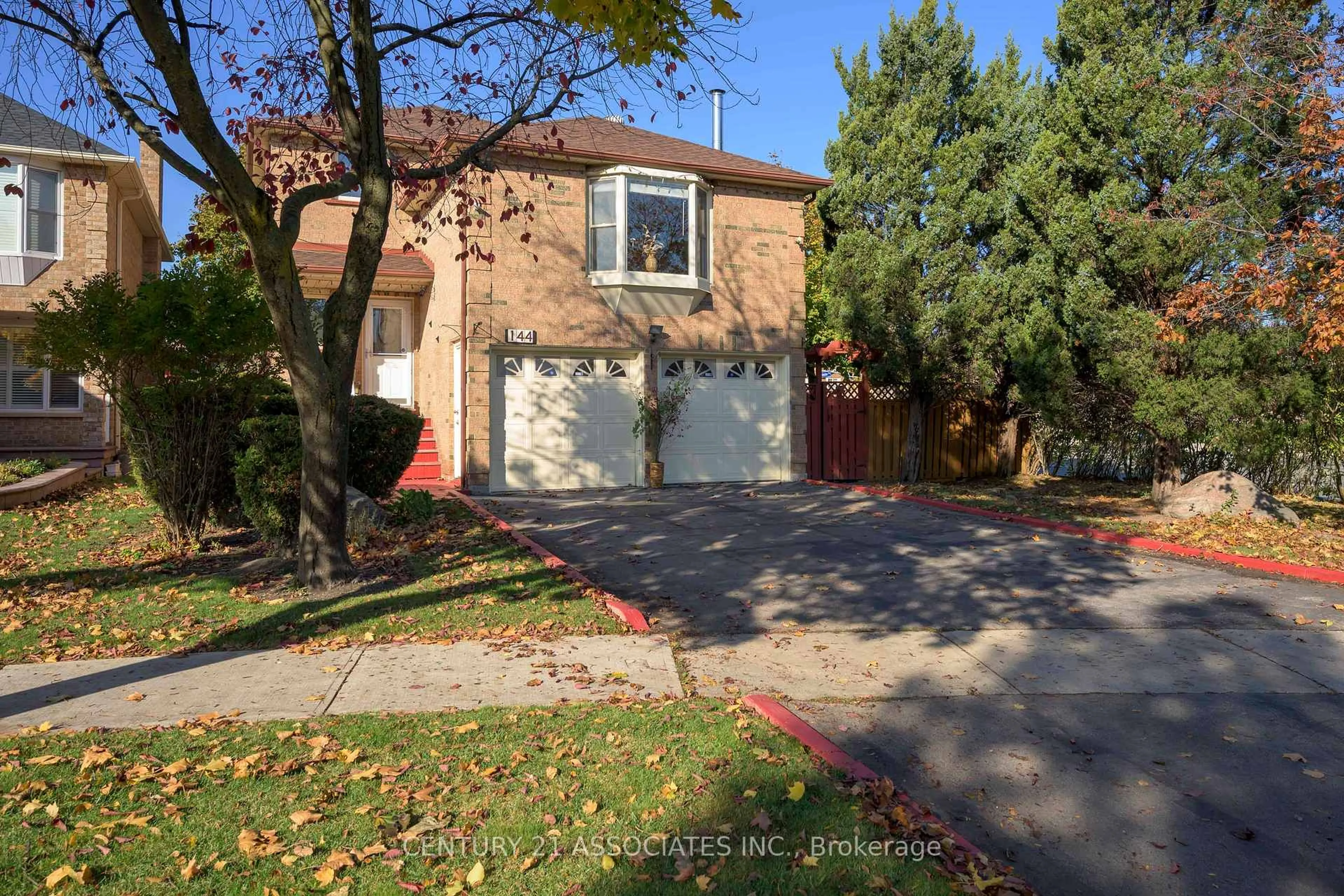 Home with brick exterior material, street for 144 Lech Walesa Dr, Mississauga Ontario L5B 3G9