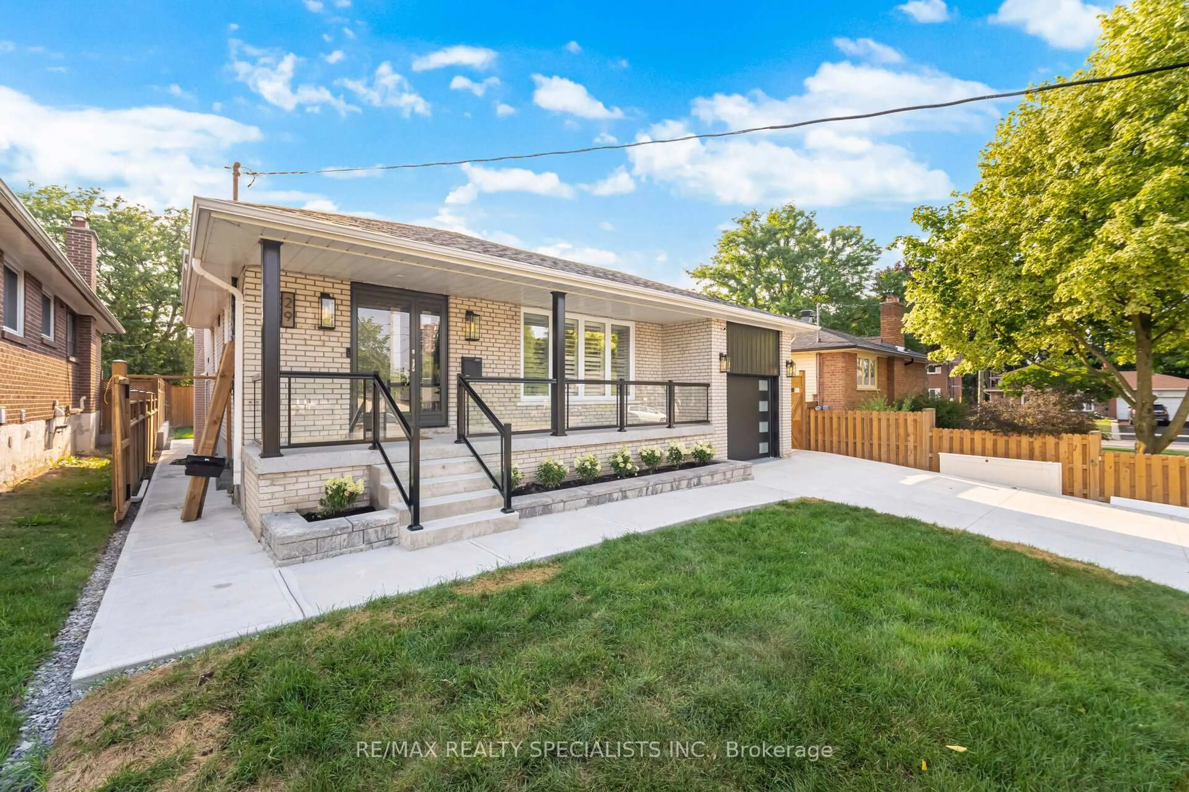 Unknown for 29 Norfield Cres, Toronto Ontario M9W 1X5