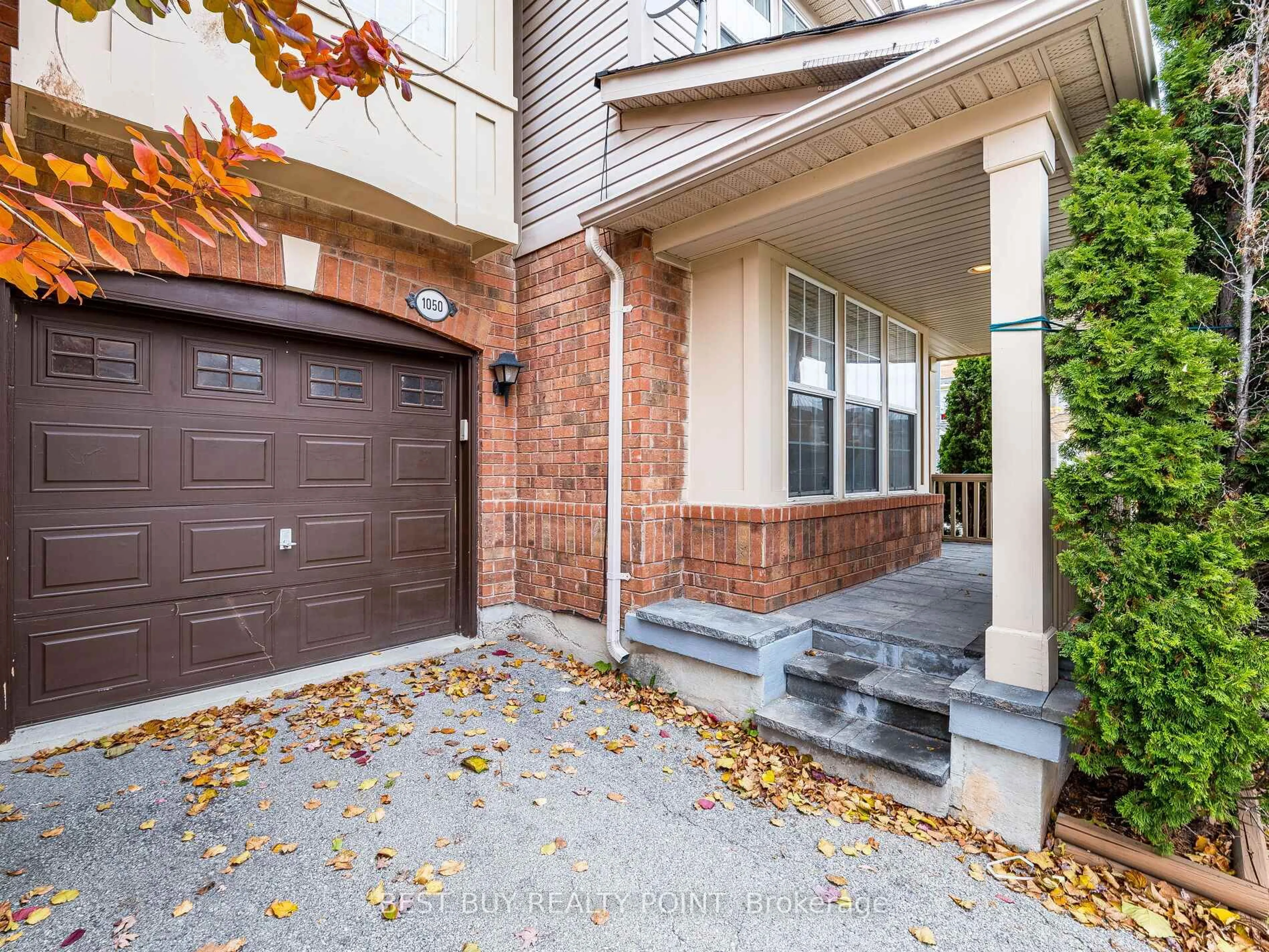 Home with brick exterior material, street for 1050 Cooper Ave, Milton Ontario L9T 5W6