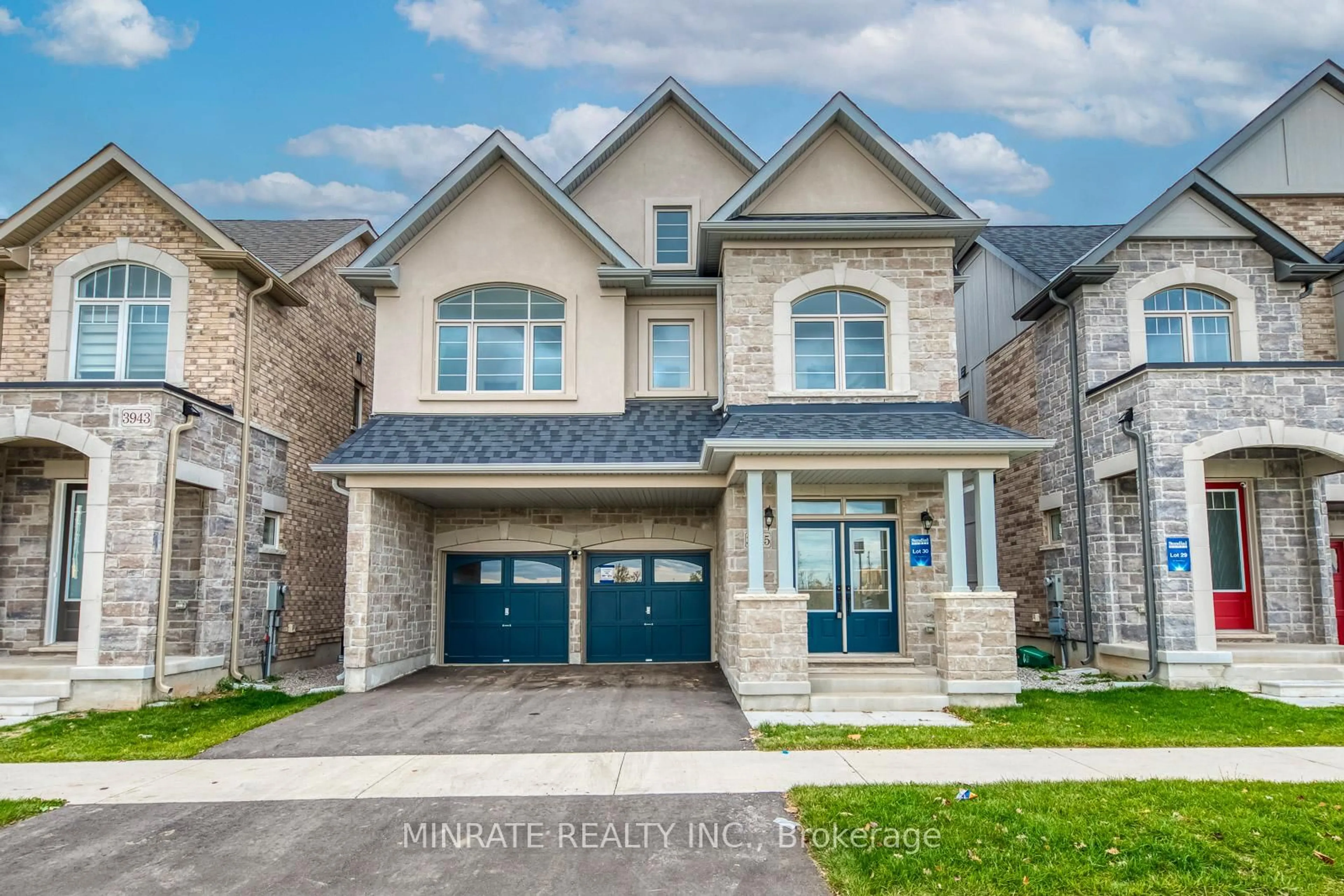 Home with brick exterior material, street for 3945 Lodi Rd, Burlington Ontario L7M 0Z6