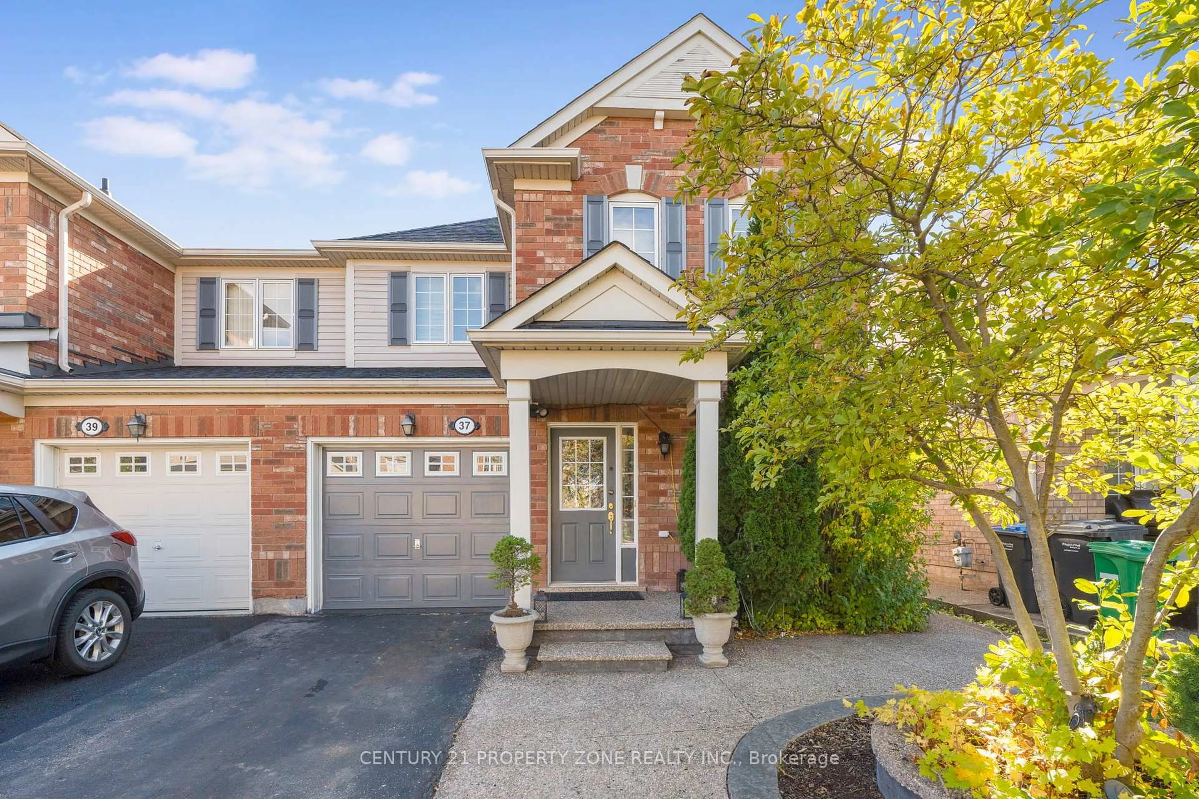 Home with brick exterior material, street for 37 Clyde Rd, Brampton Ontario L6X 0M6