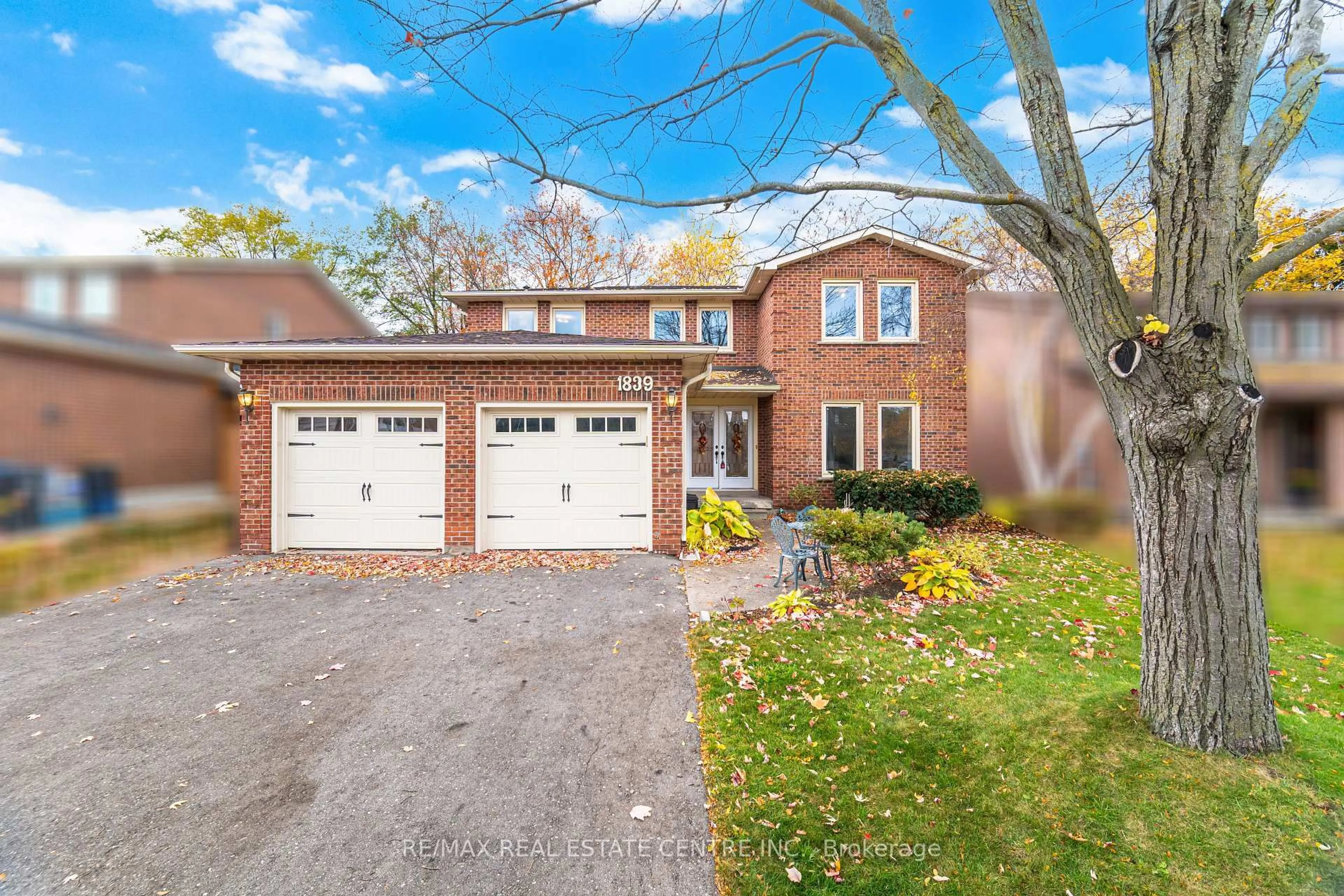 Home with brick exterior material, street for 1839 Audubon Blvd, Mississauga Ontario L4W 3X4