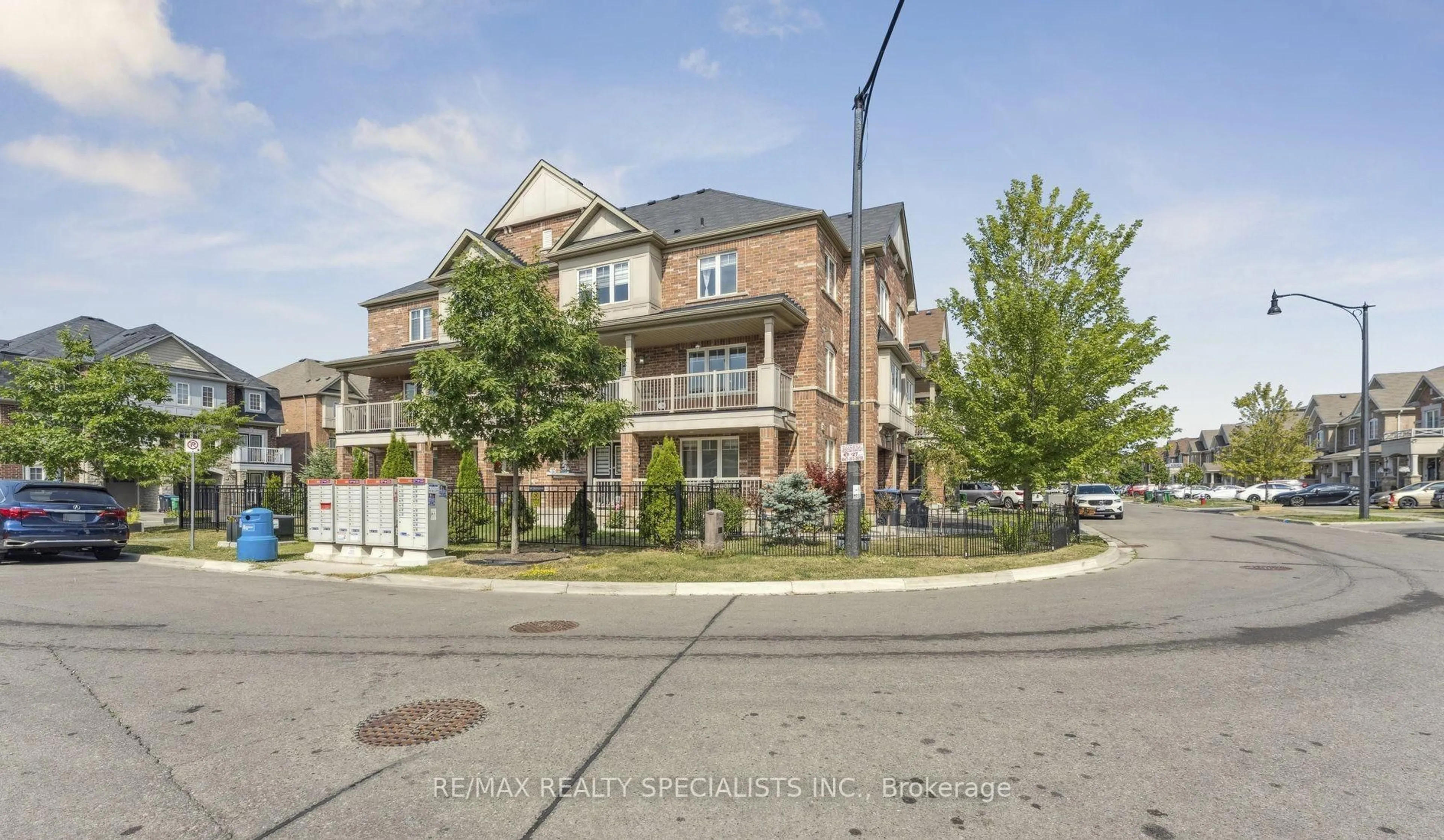 Unknown for 49 Golden Springs Dr, Brampton Ontario L7A 0C7