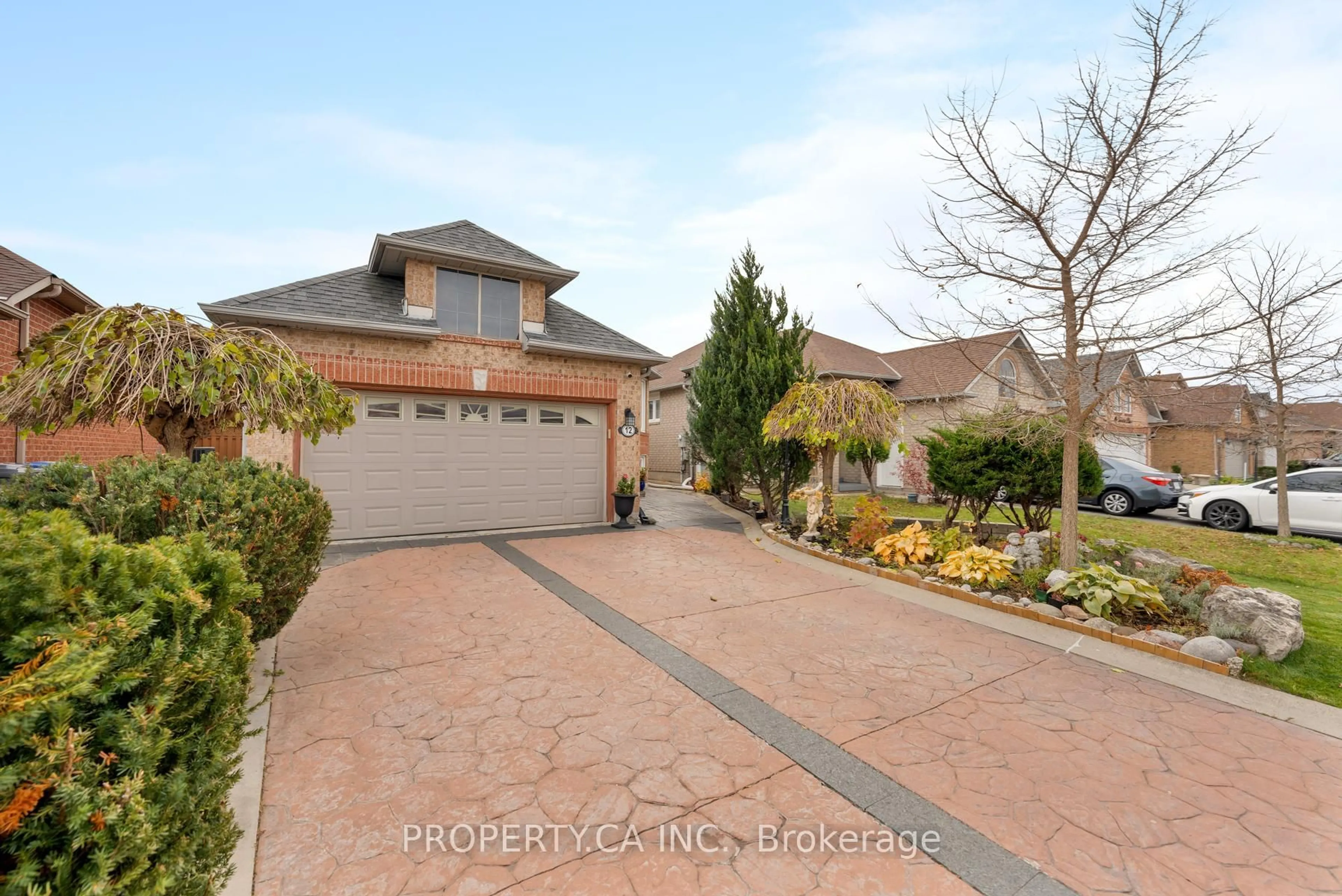 A pic from outside/outdoor area/front of a property/back of a property/a pic from drone, street for 12 Suncrest Dr, Brampton Ontario L6X 4L6
