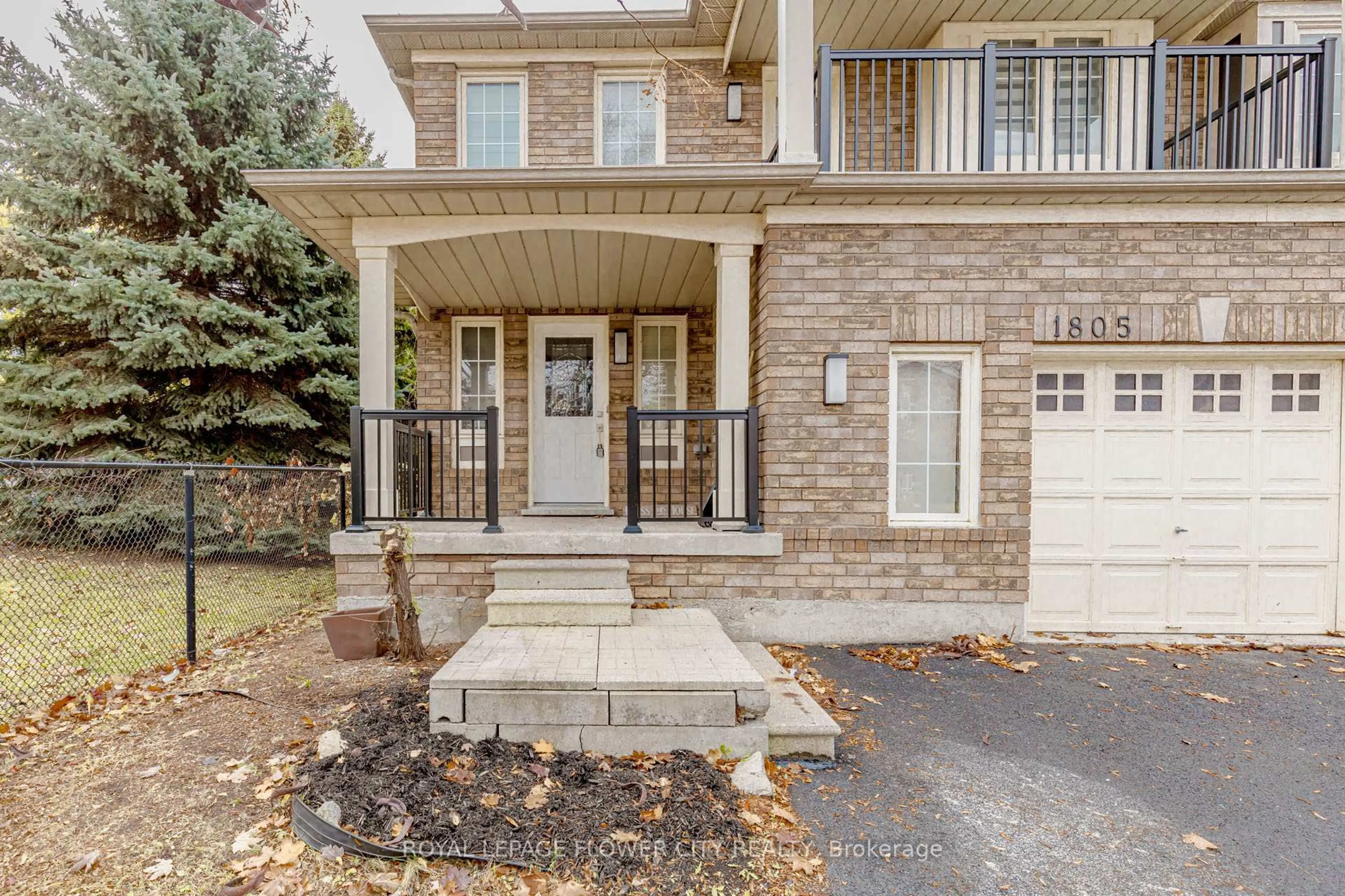 Home with brick exterior material, street for 1805 Samuelson Circ, Mississauga Ontario L5N 7Z6