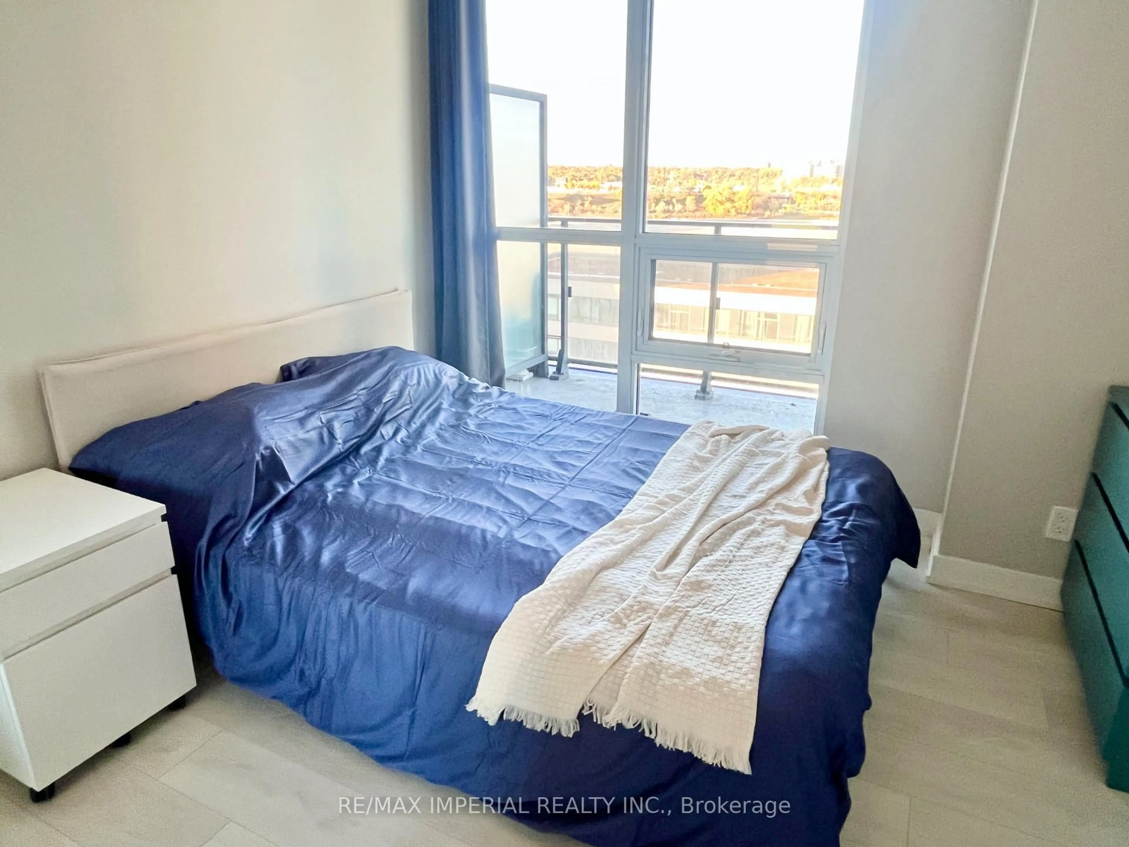 Bedroom with bed, floor is not visible for 2212 Lake Shore Blvd #1201, Toronto Ontario M8V 0C2