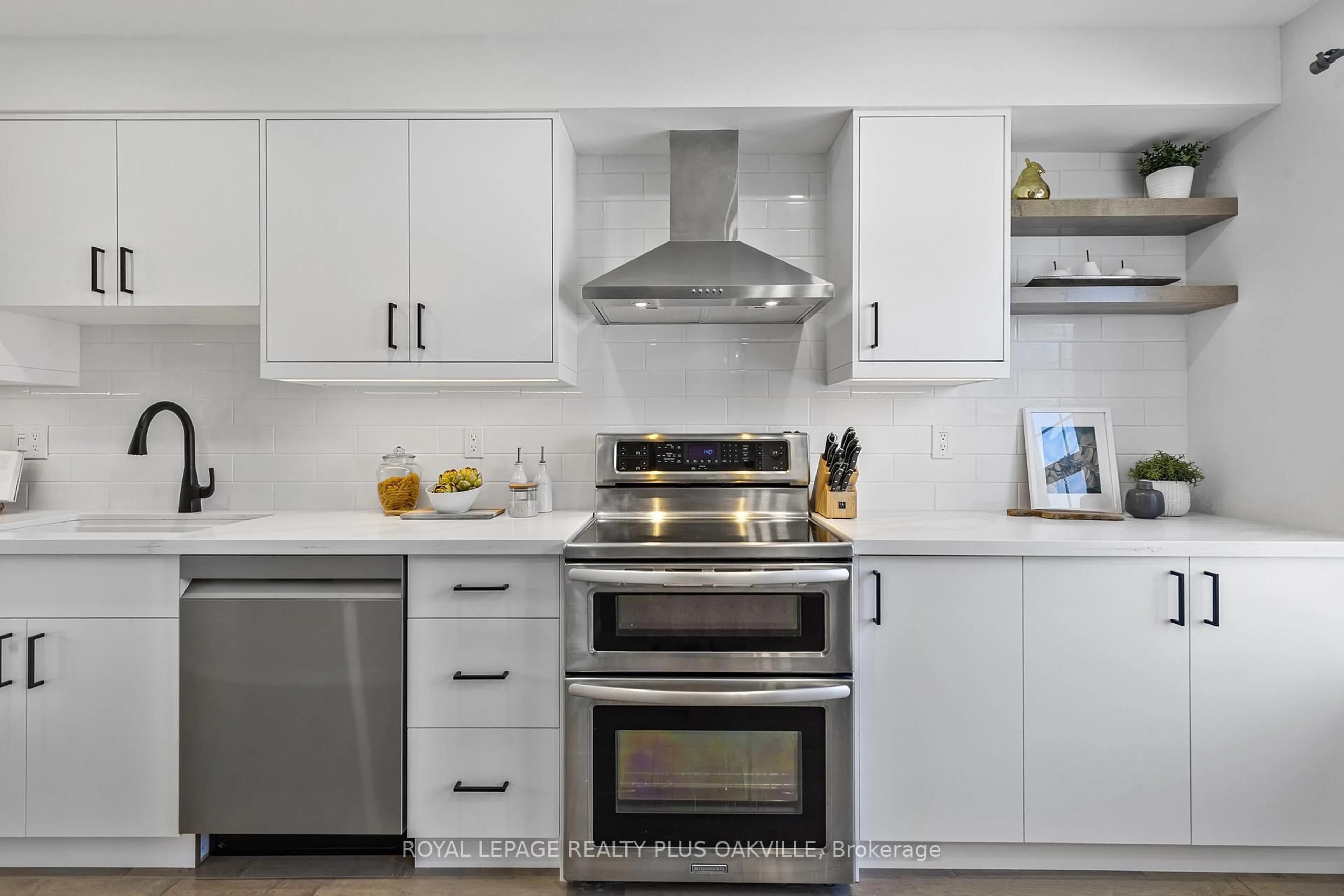 Unknown for 2272 Mowat Ave #34, Oakville Ontario L6H 5L8