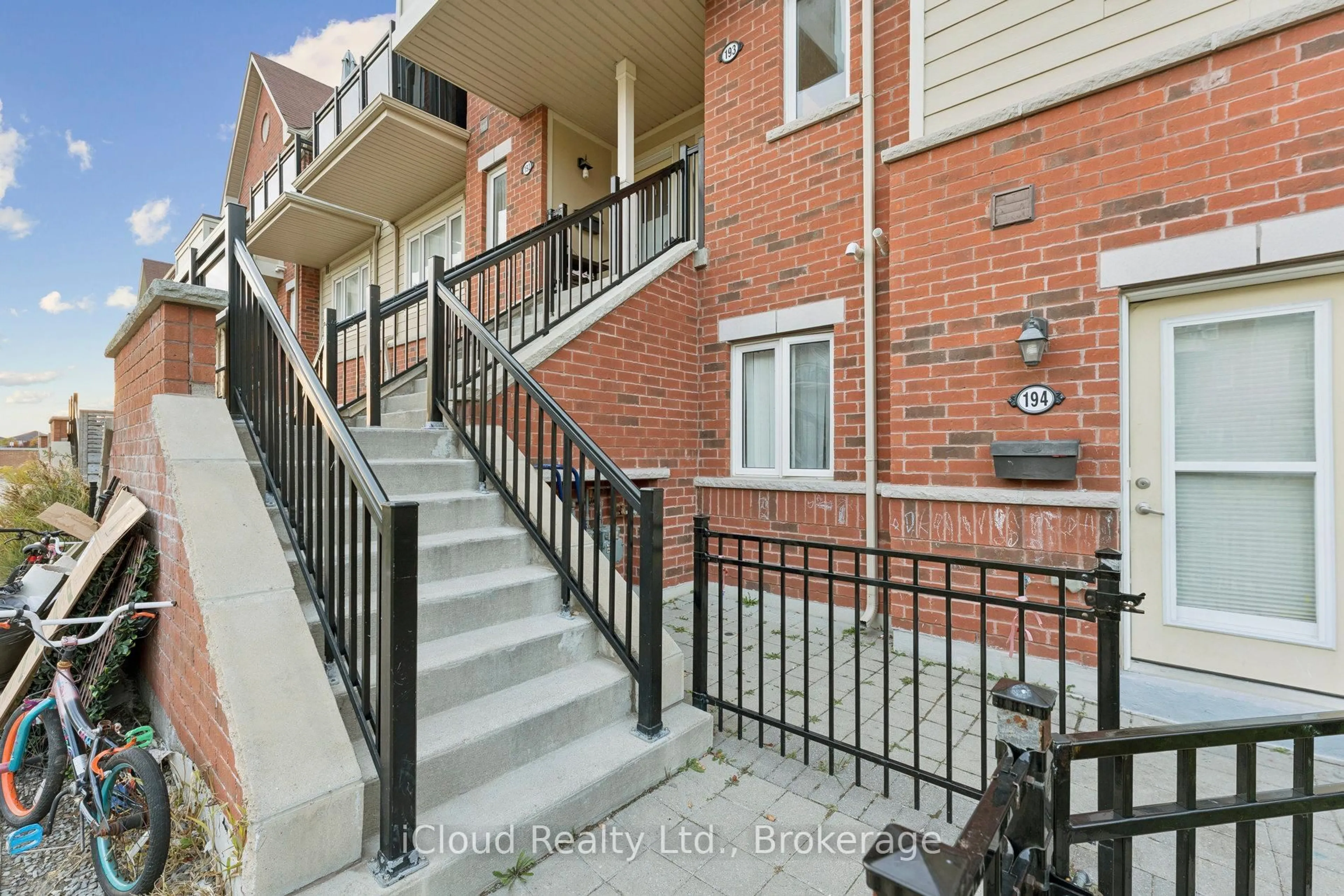 Unknown for 250 Sunny Meadow Blvd #193, Brampton Ontario L6R 2Y7