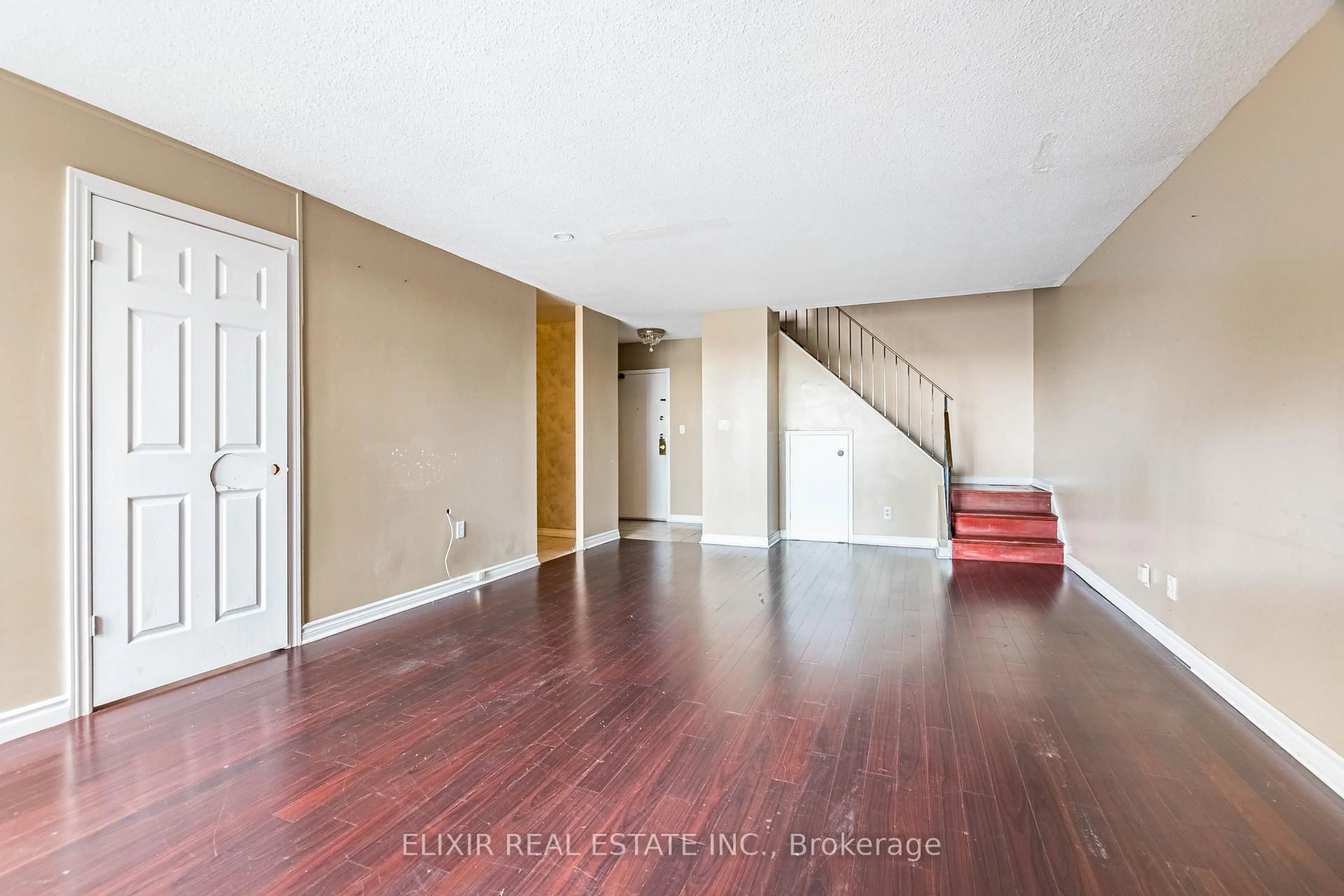 Unknown for 3025 The Credit Woodlands Dr #336, Mississauga Ontario L5C 2V3