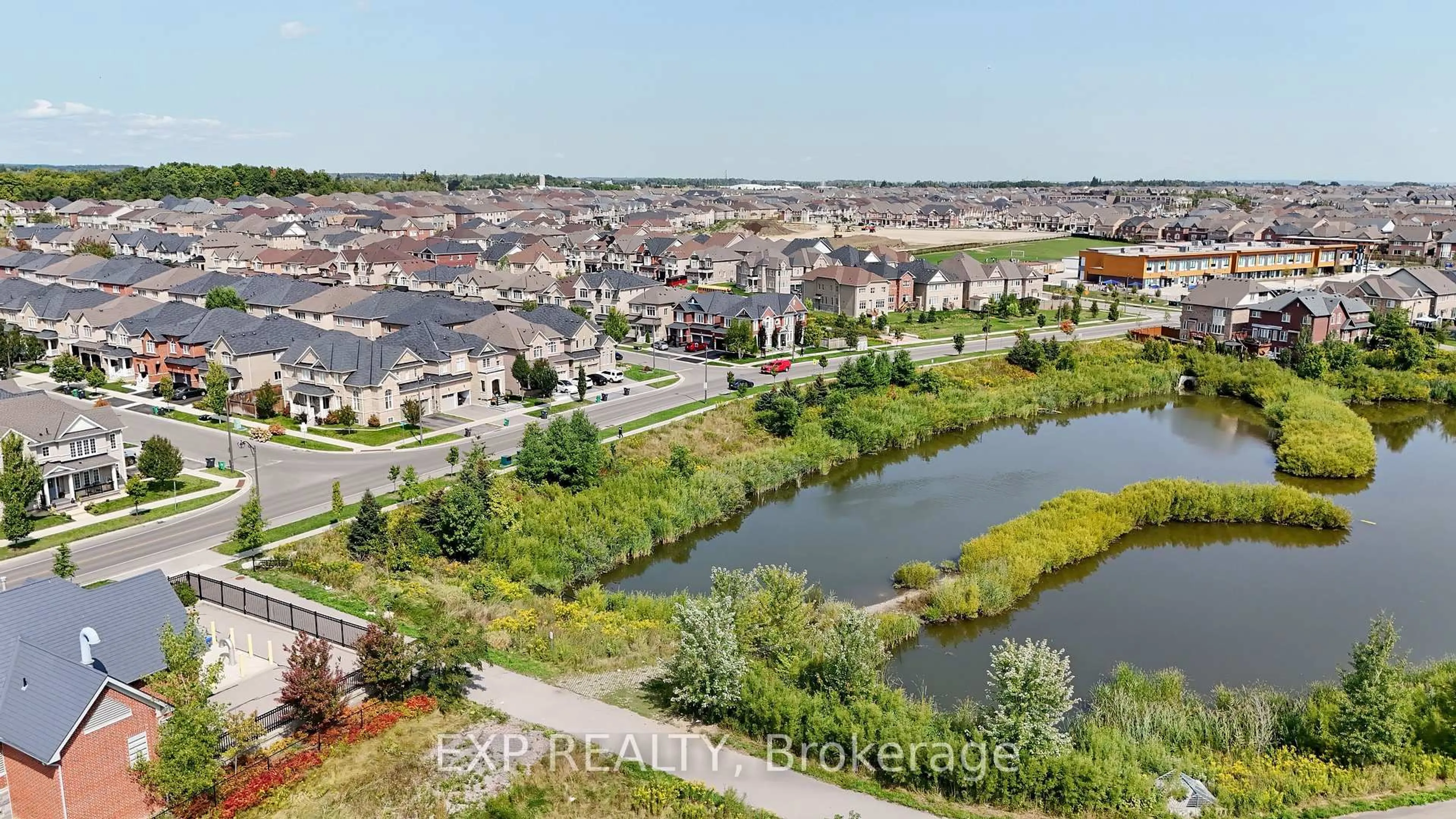 A pic from outside/outdoor area/front of a property/back of a property/a pic from drone, water/lake/river/ocean view for 520 Dougall Ave, Caledon Ontario L7C 3Y8