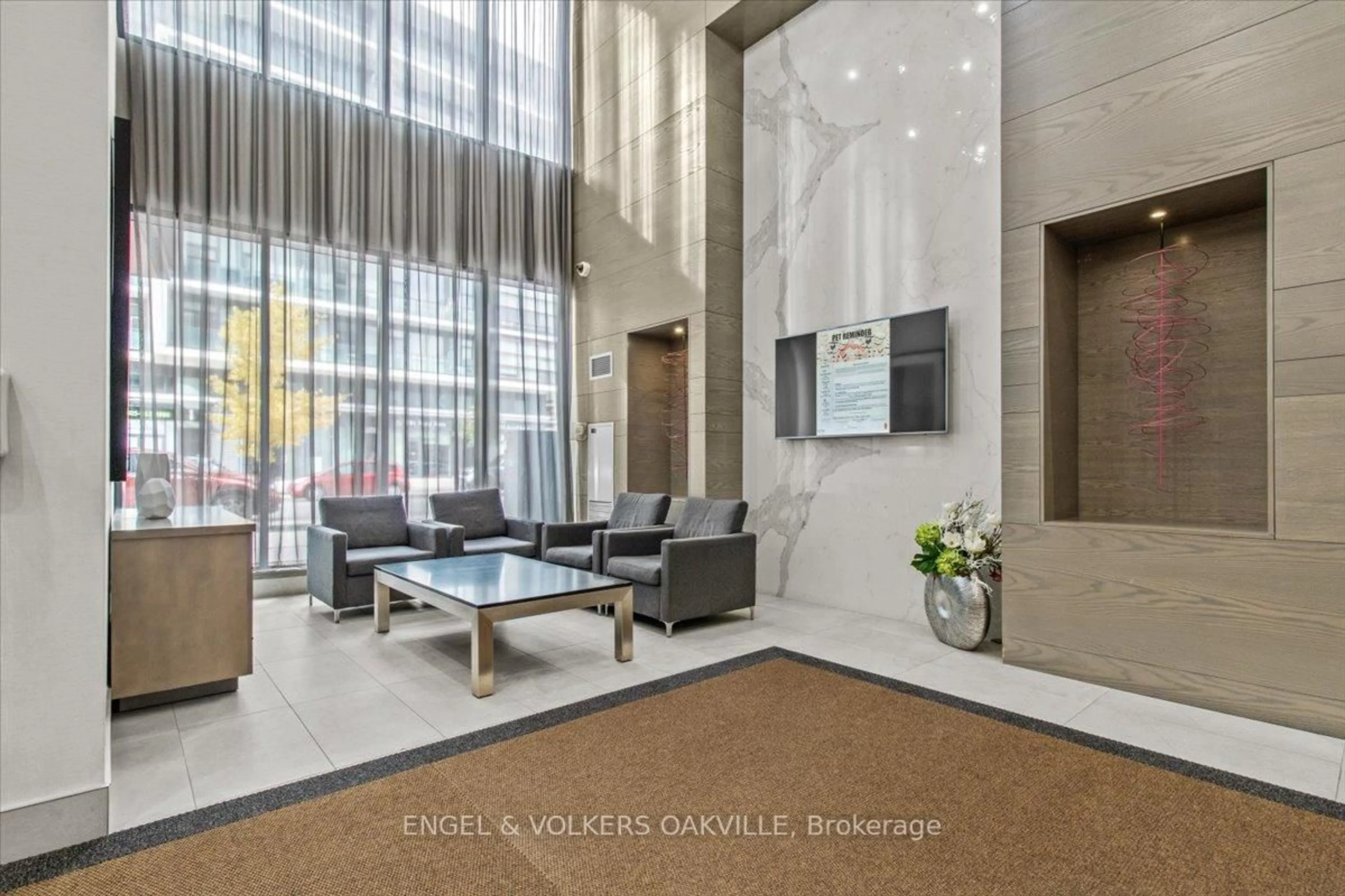 Lobby for 510 Curran Pl #1105, Mississauga Ontario L5B 0J8